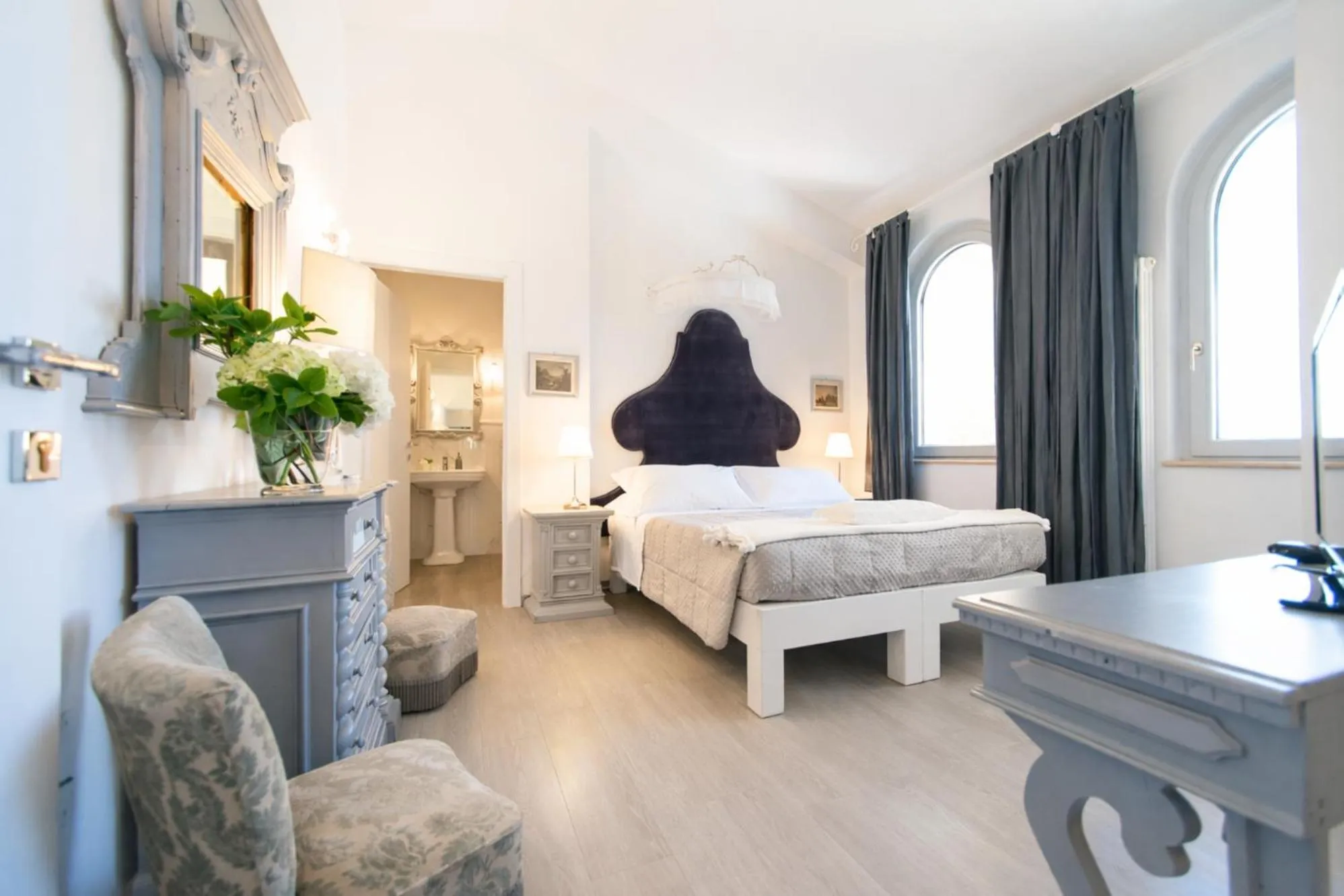 Bed in Country Lodge B&B