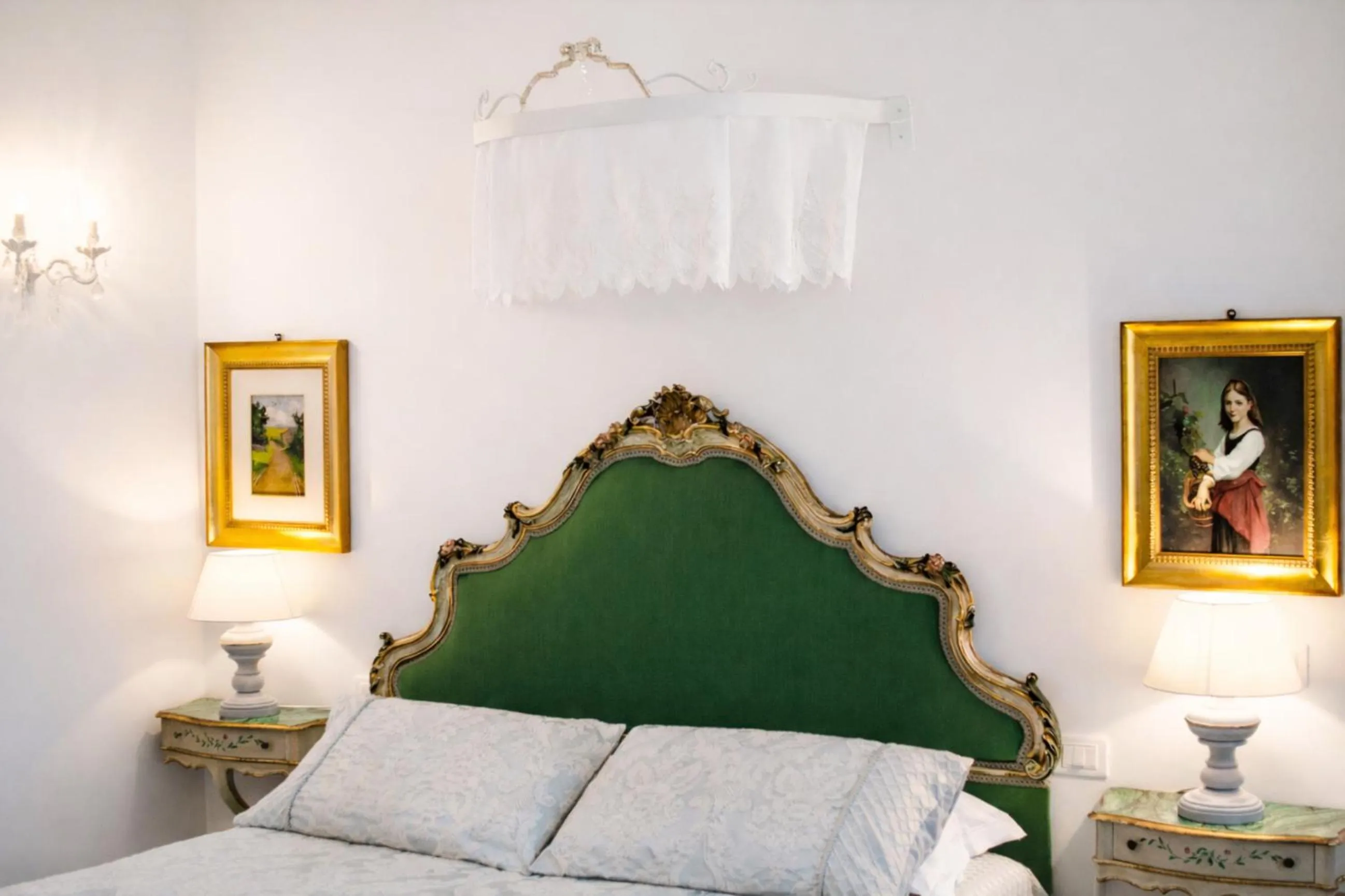 Bed in Country Lodge B&B