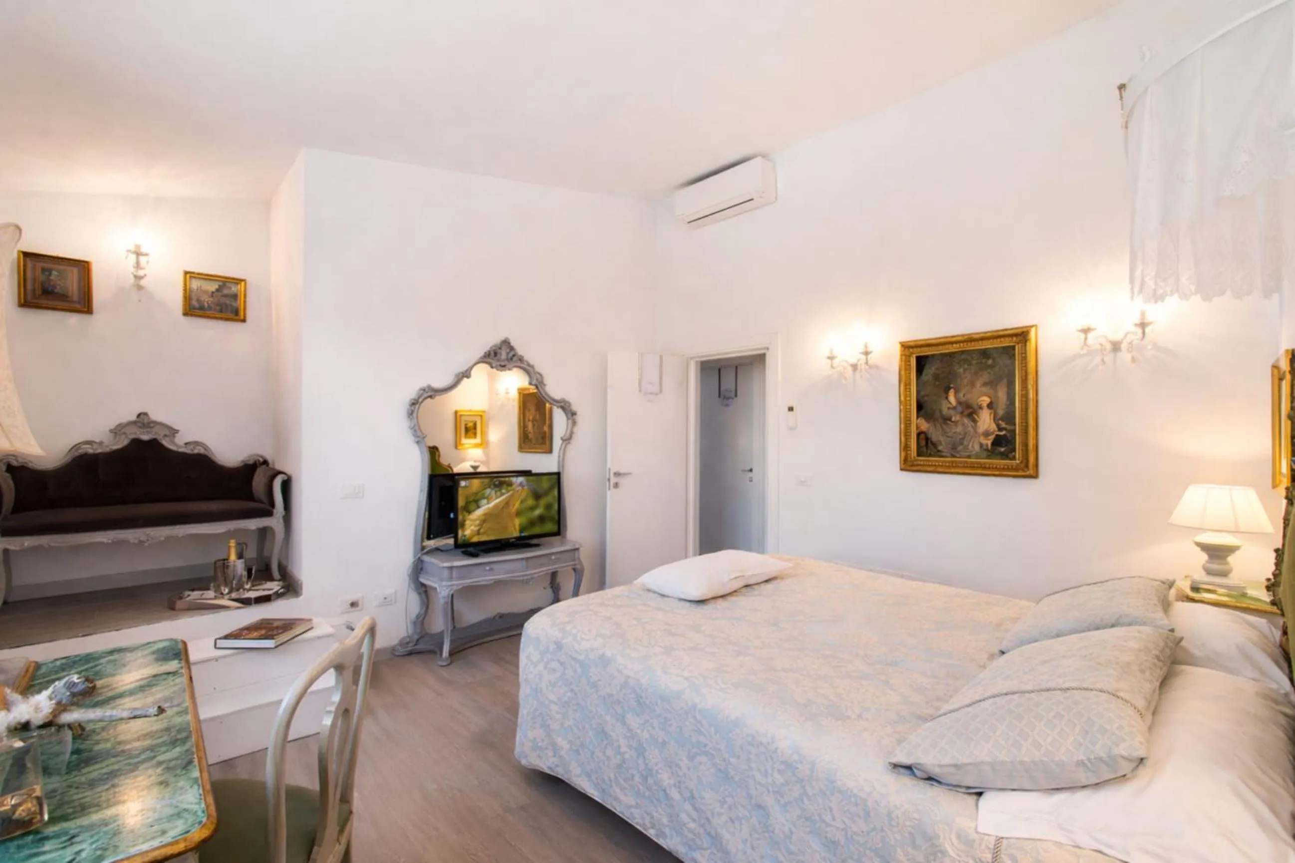 Bed in Country Lodge B&B