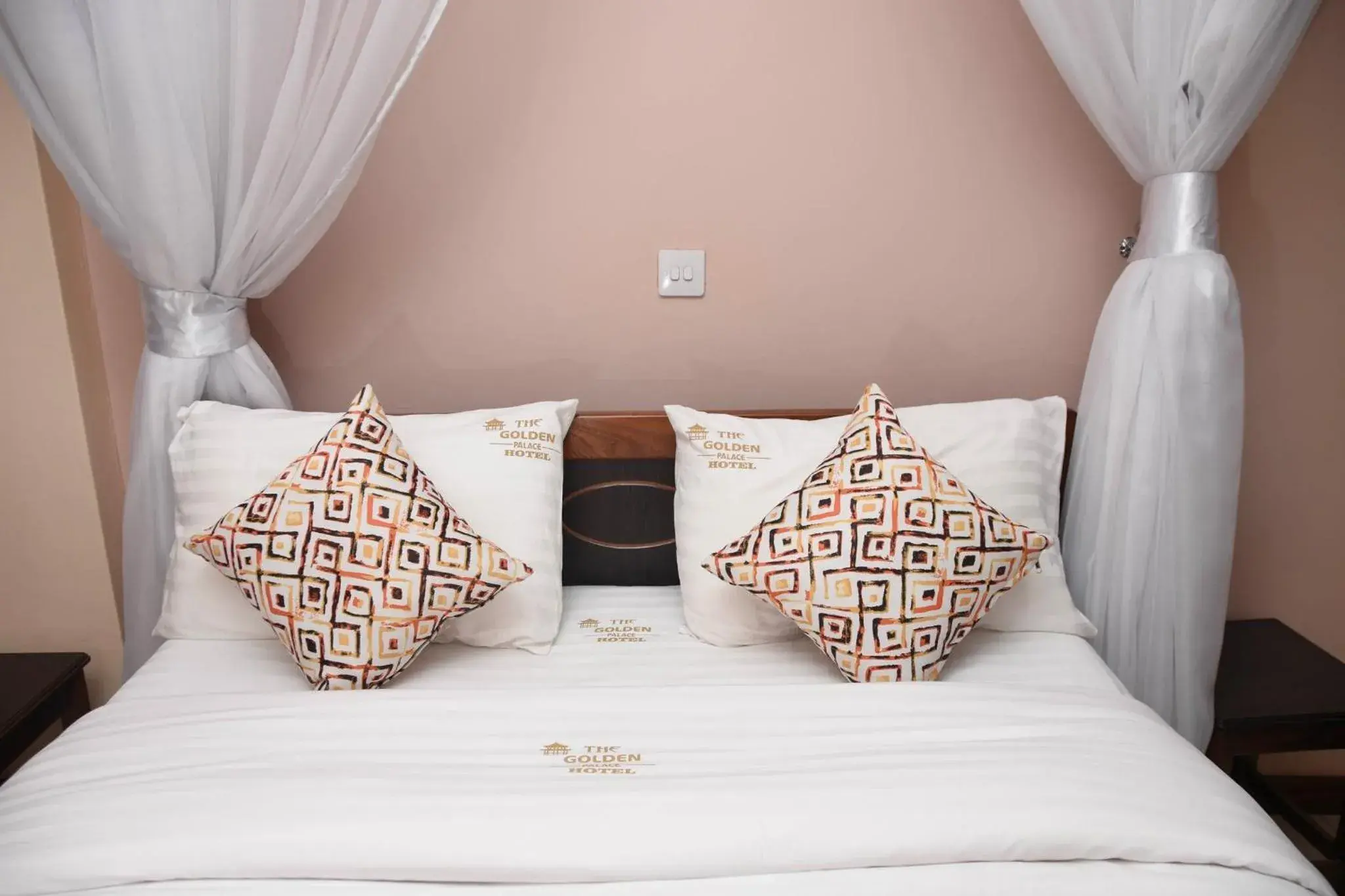 Deluxe Double or Twin Room - single occupancy in Golden Palace Hotel Deluxe Double or Twin Room - single occupancy in Golden Palace Hotel