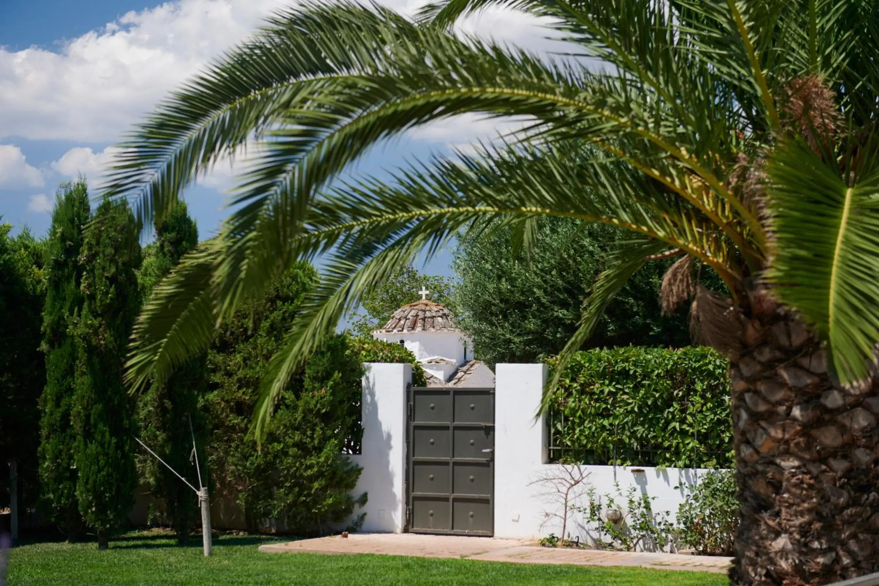 Property building in Varaba Country House Property building in Varaba Country House