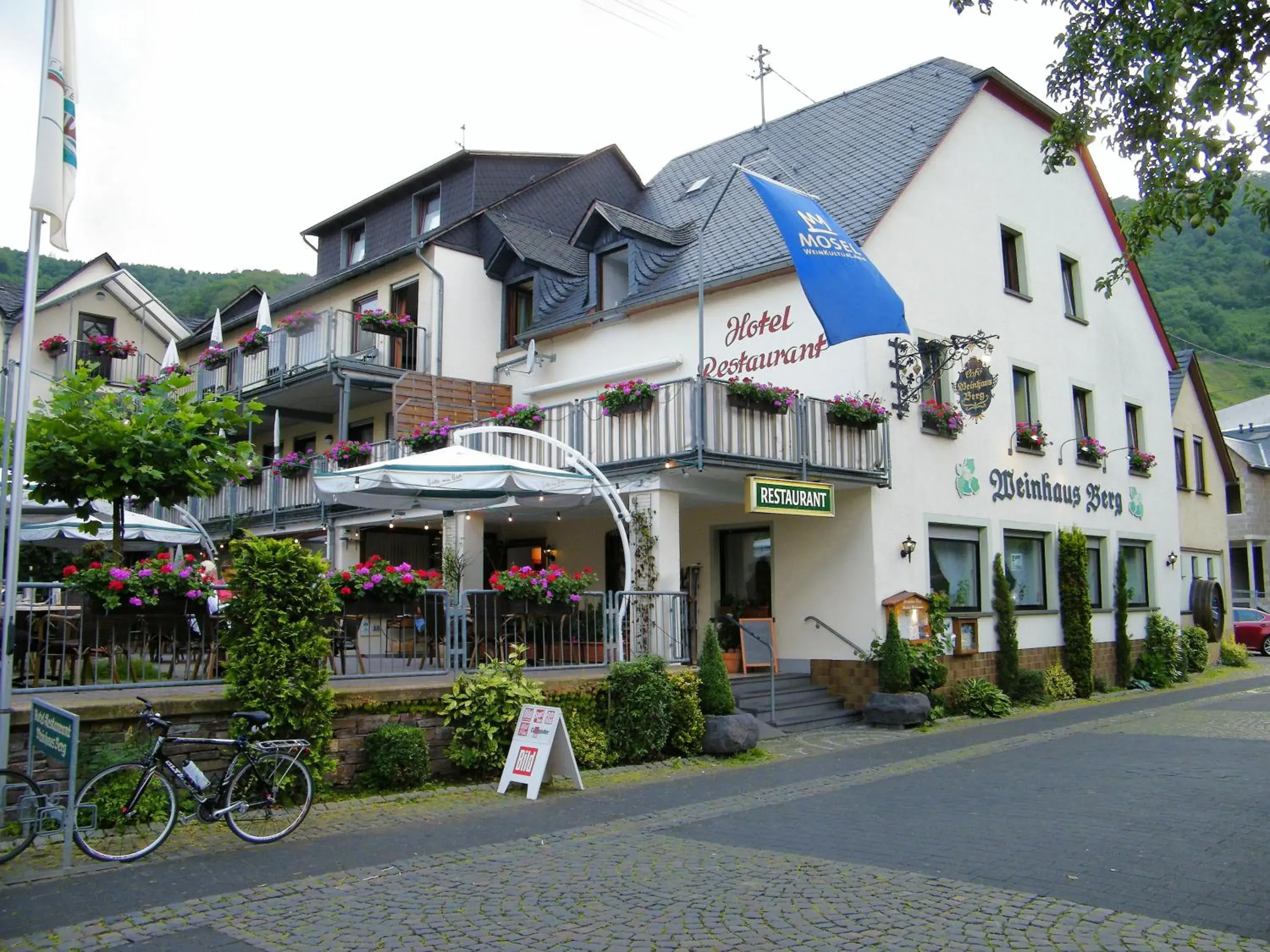 Weinhaus Berg Weinhaus Berg