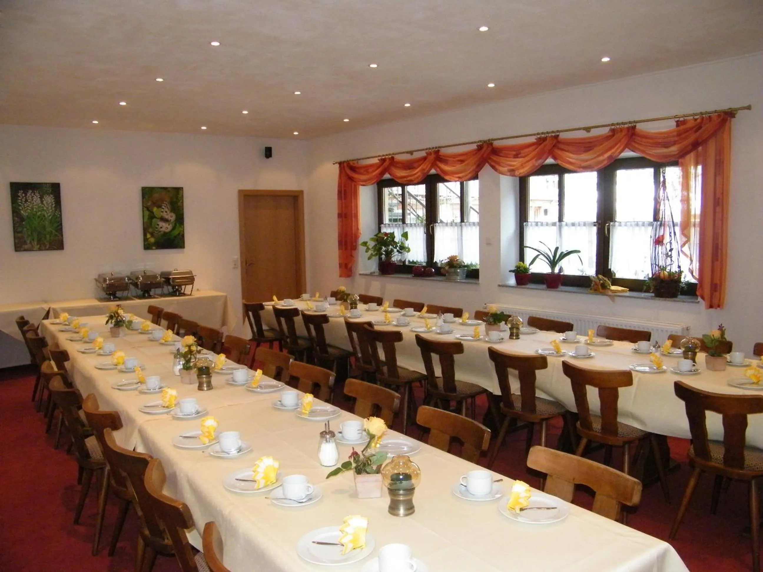 Restaurant/places to eat in Weinhaus Berg