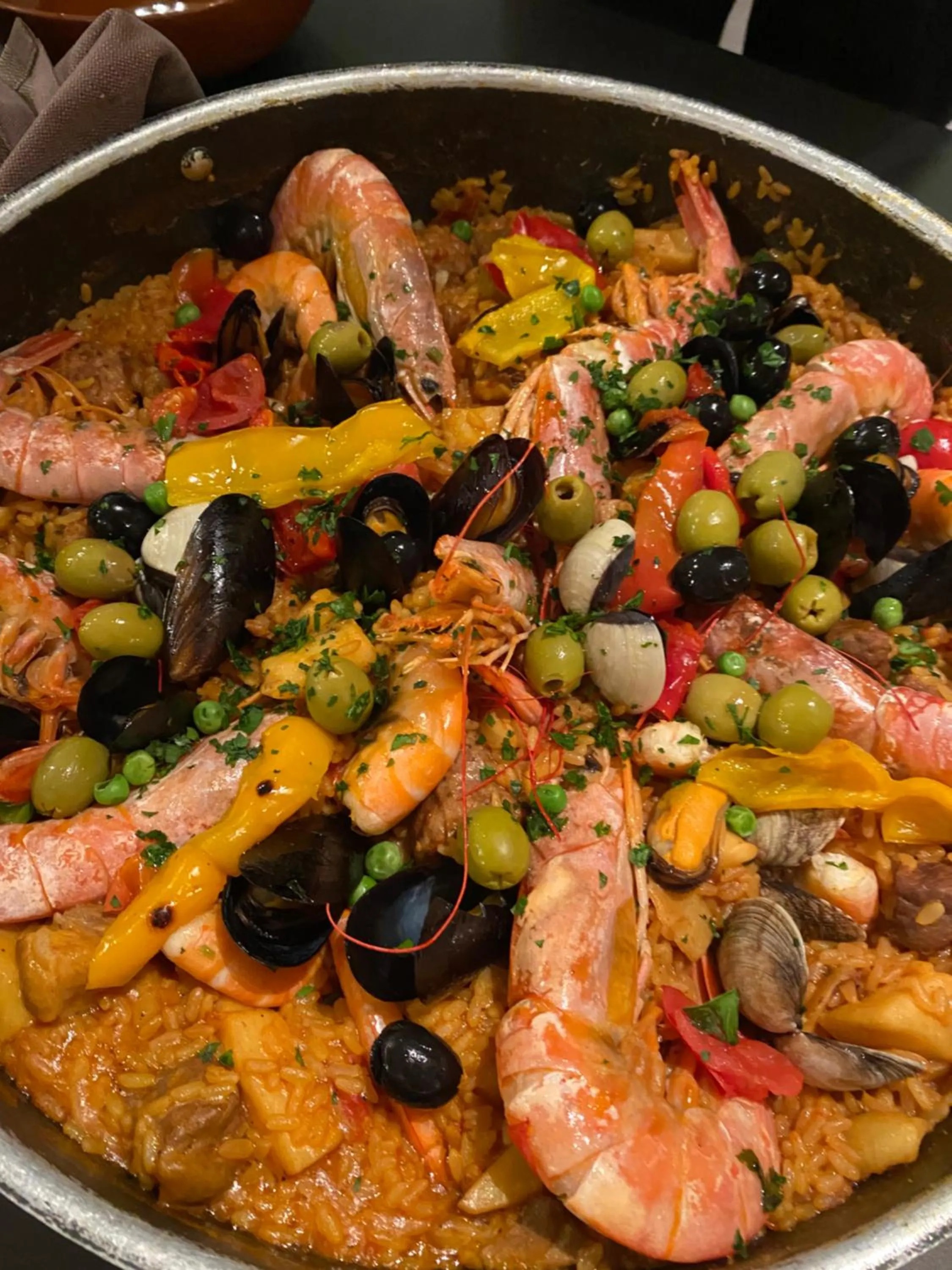 Food and drinks in El Patio Hotel