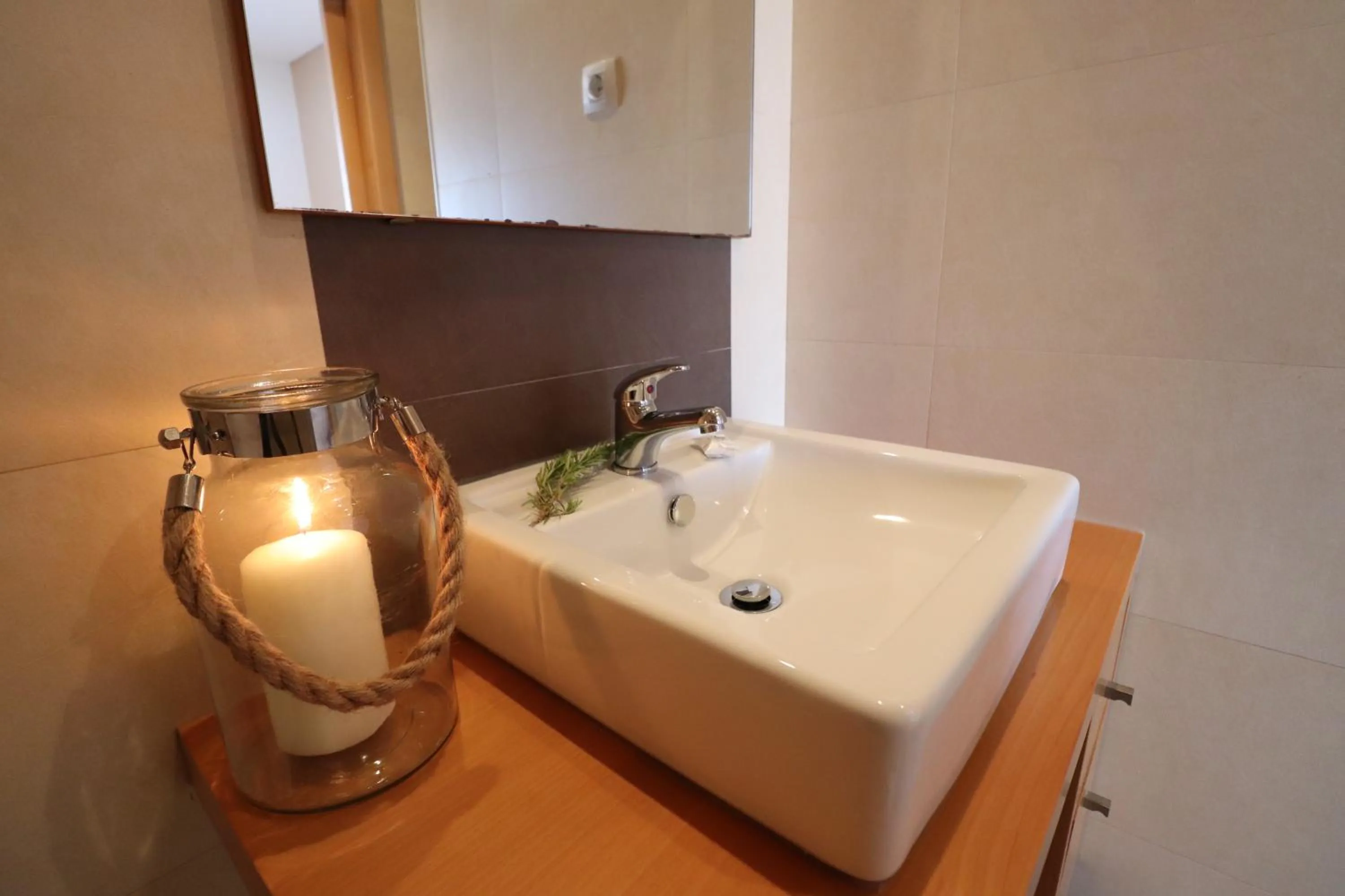 Bathroom in 3-Bed Townhouse with pool in Albufeira Balaia