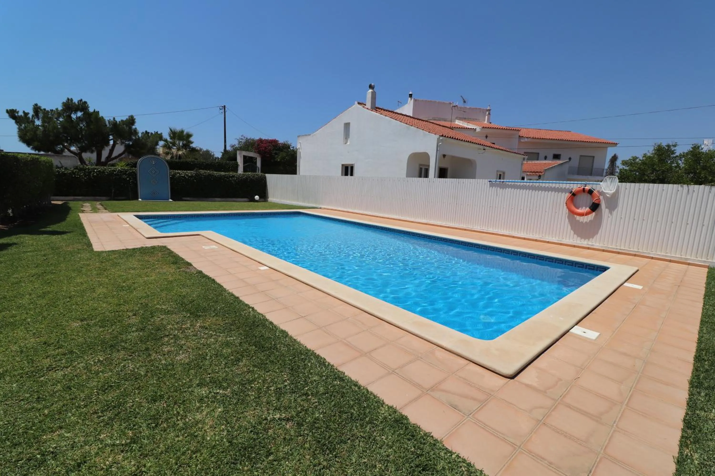 Swimming pool in 3-Bed Townhouse with pool in Albufeira Balaia