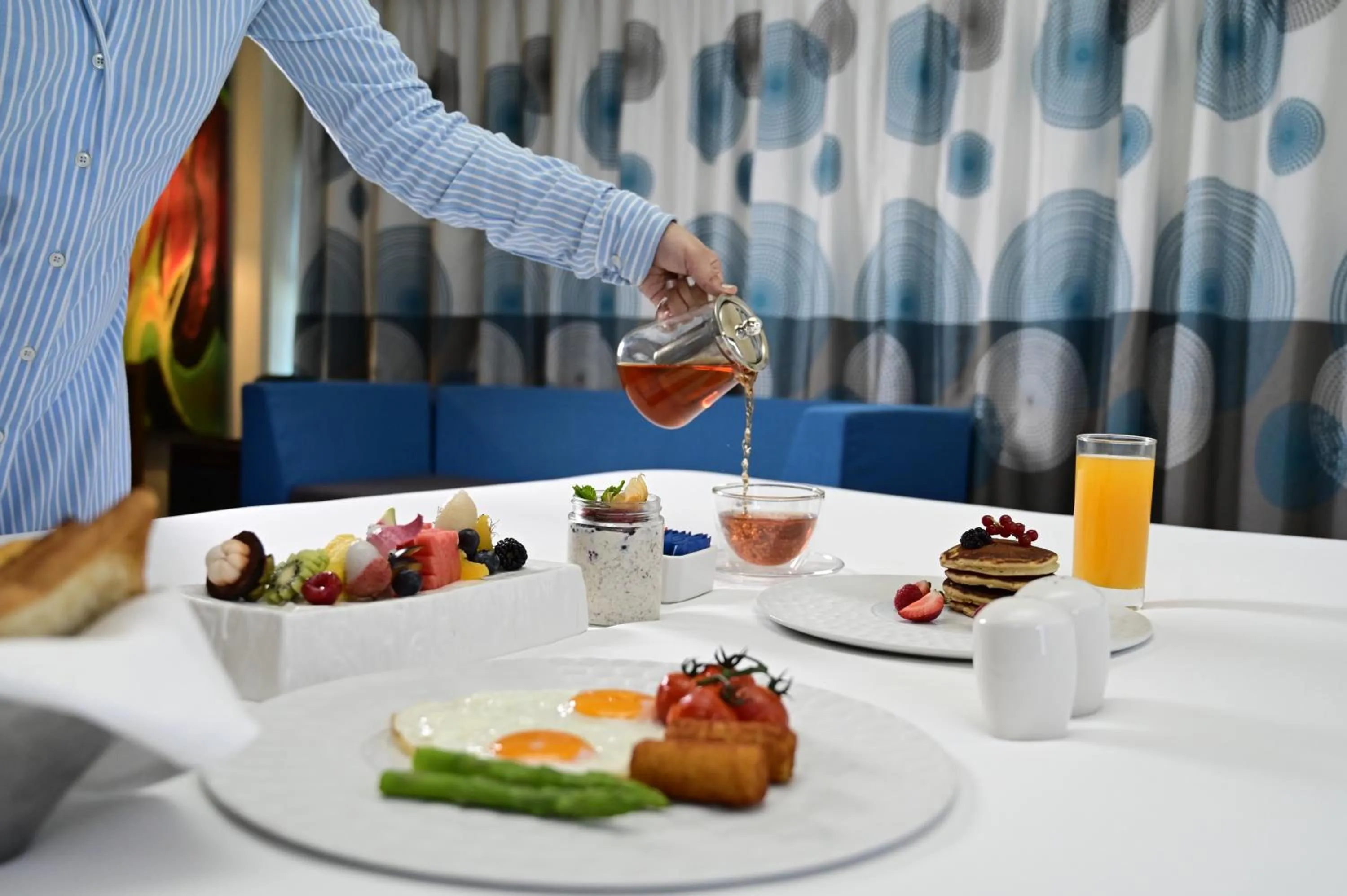 Living room in Novotel Fujairah