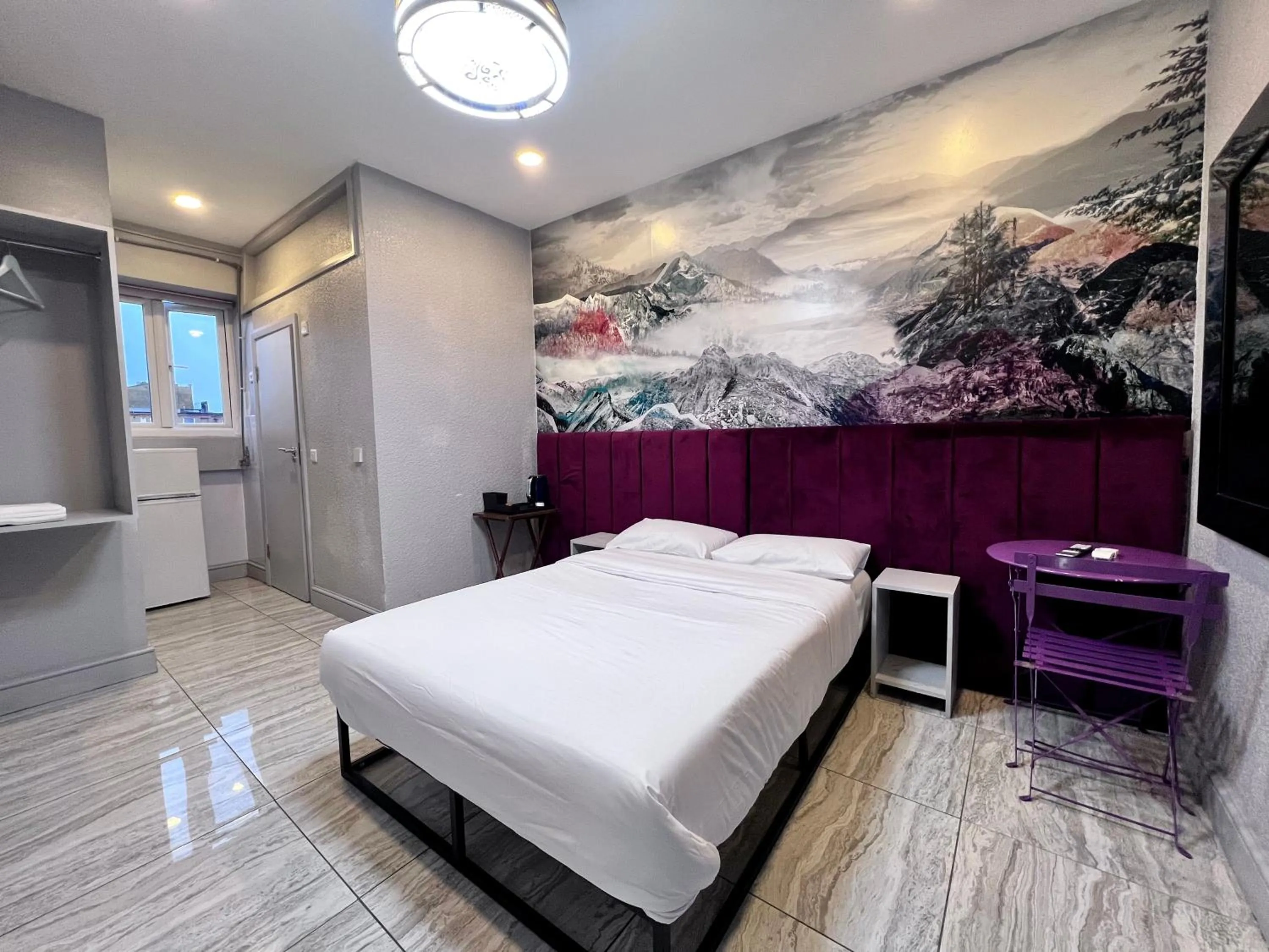 Bed in Private Boutique Apartments London