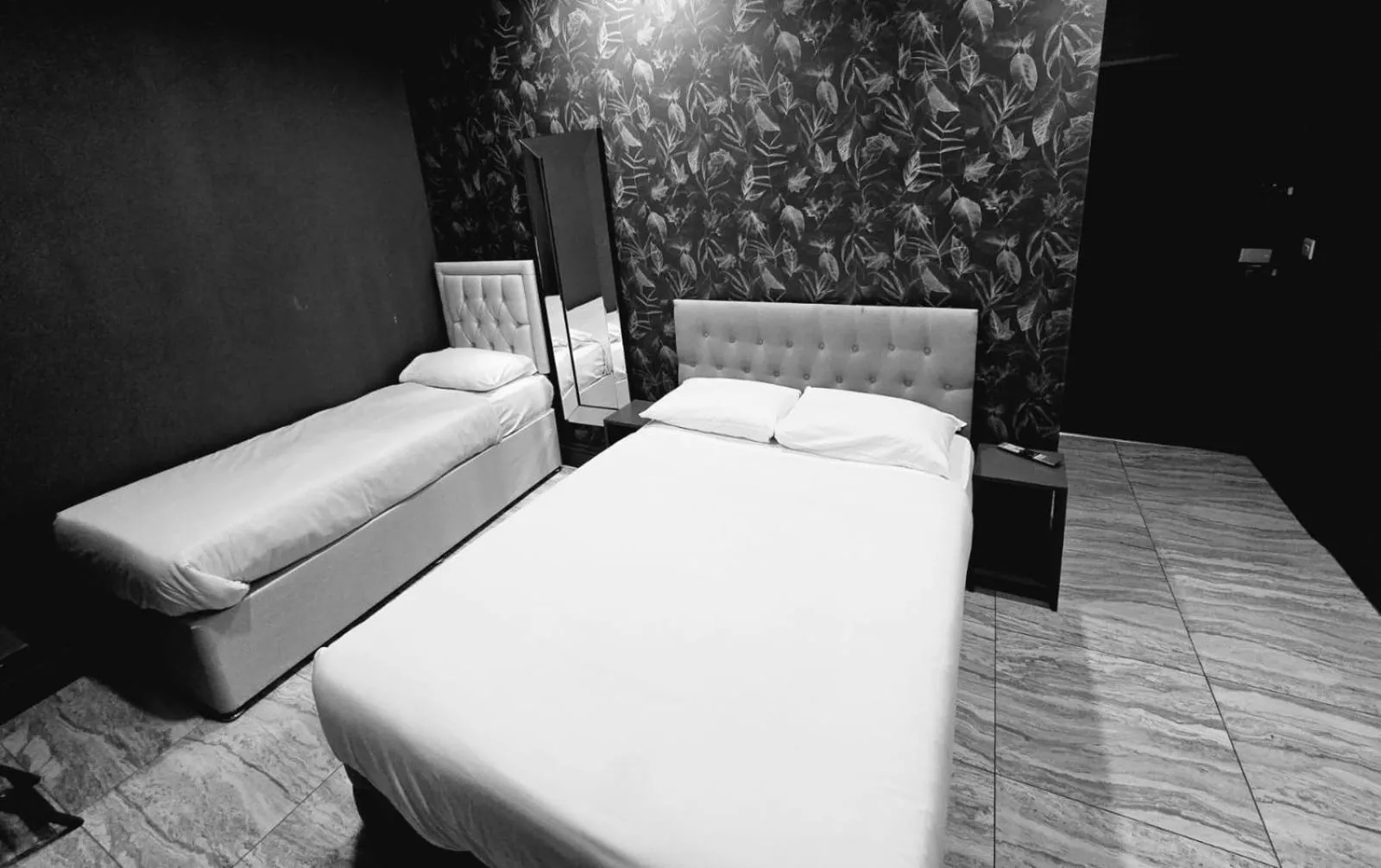 Photo of the whole room, Bed in Private Boutique Apartments London