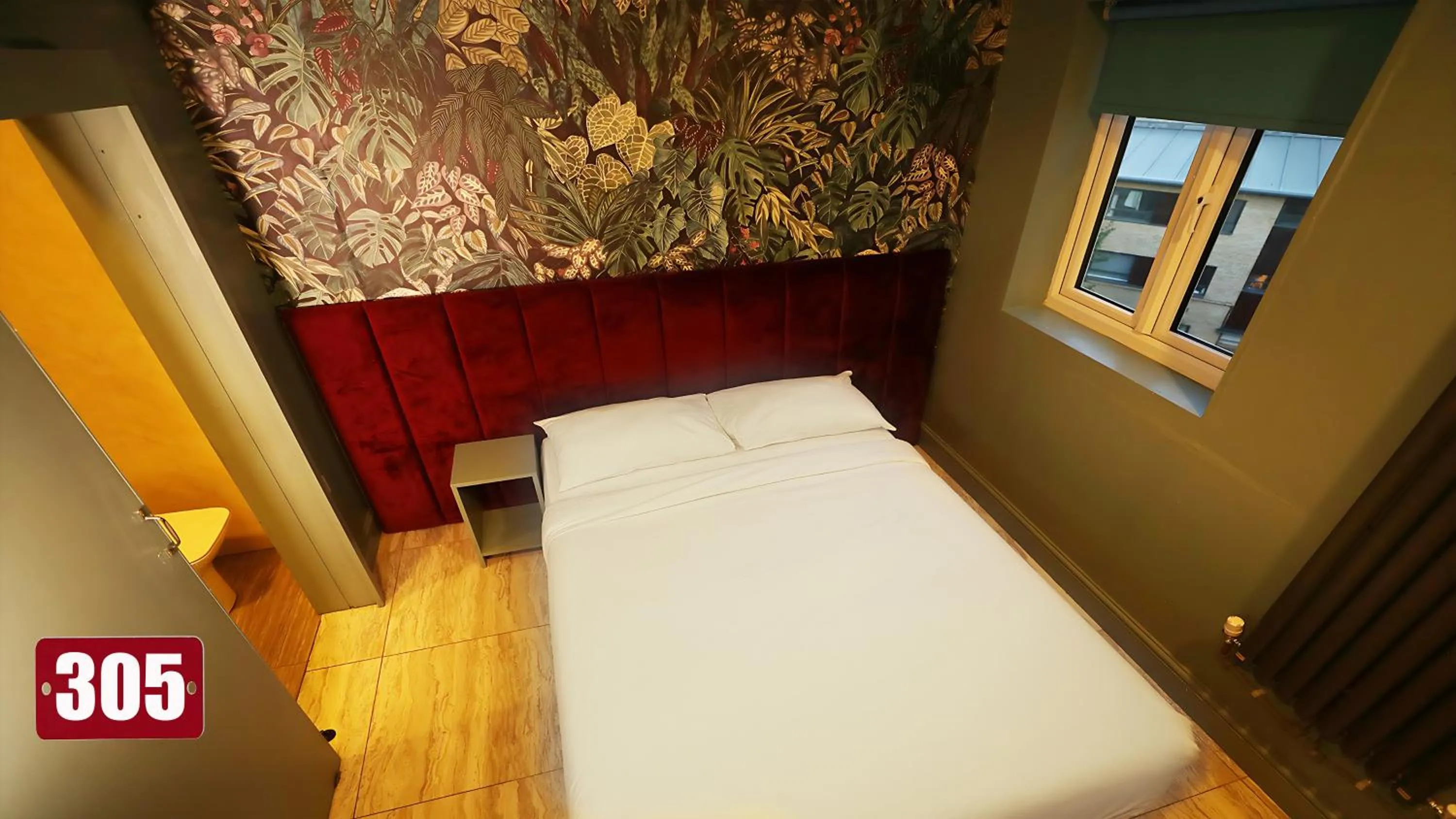 Photo of the whole room, Bed in Private Boutique Apartments London