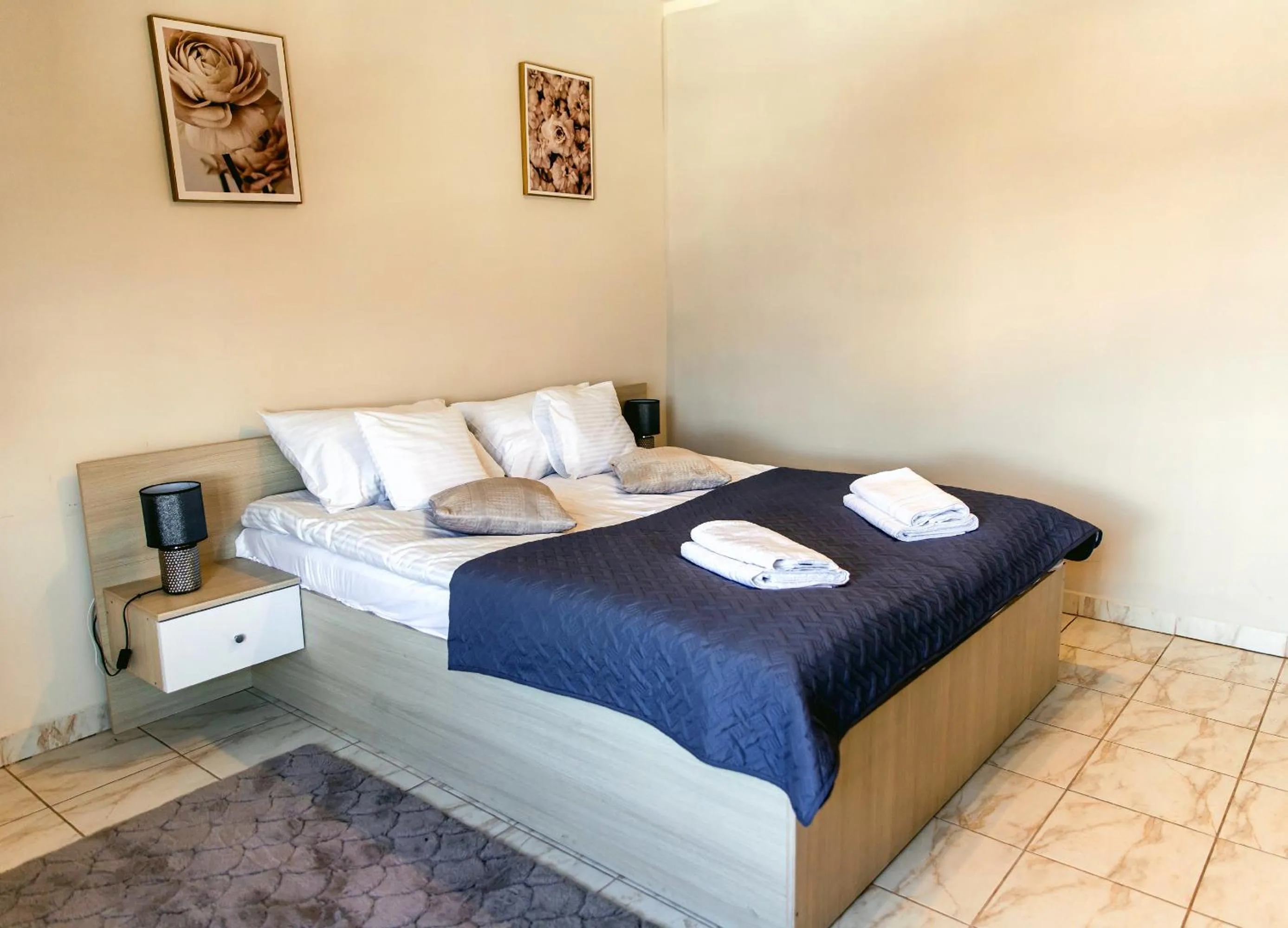 Bed in Villa AdaMar - masaże & jacuzzi