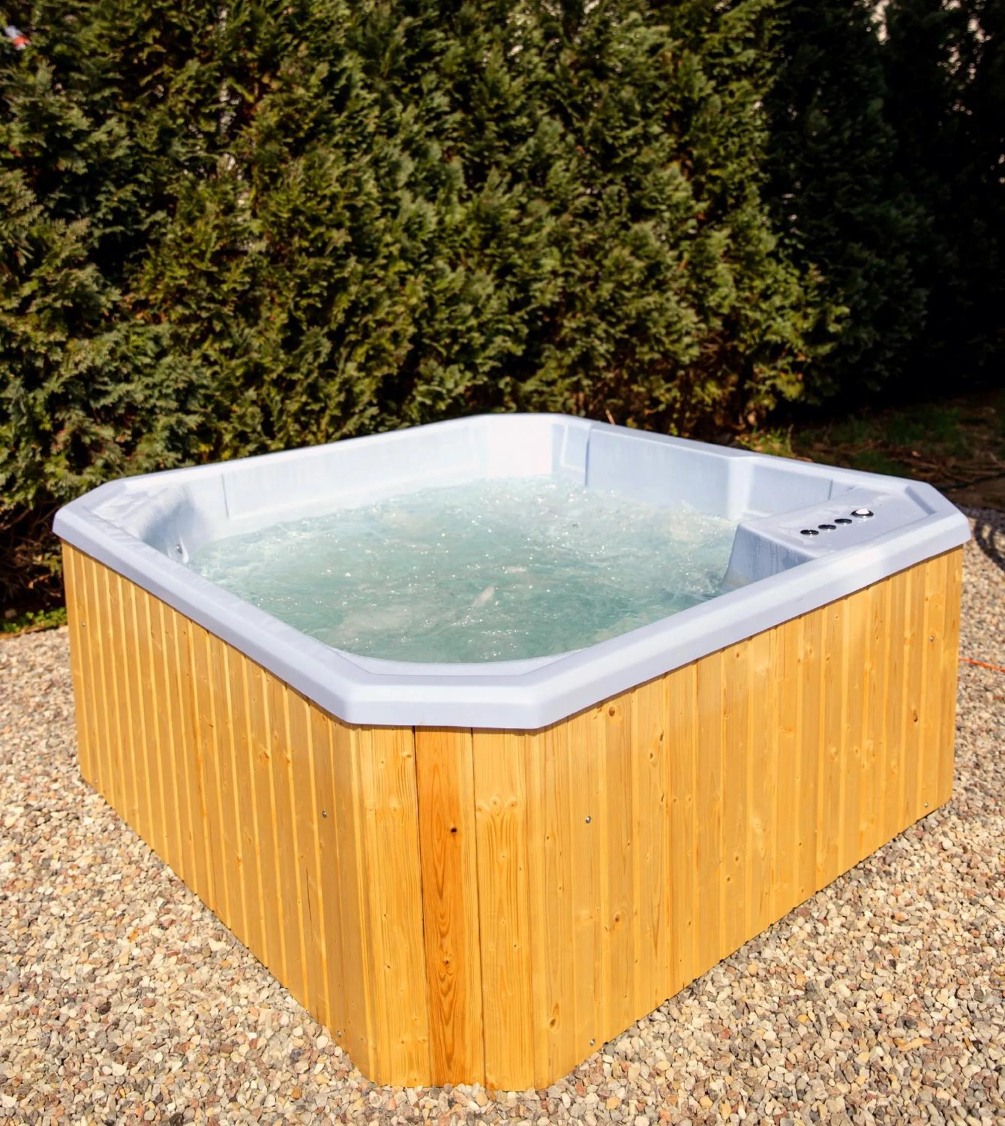 Hot Tub in Villa AdaMar - masaże & jacuzzi