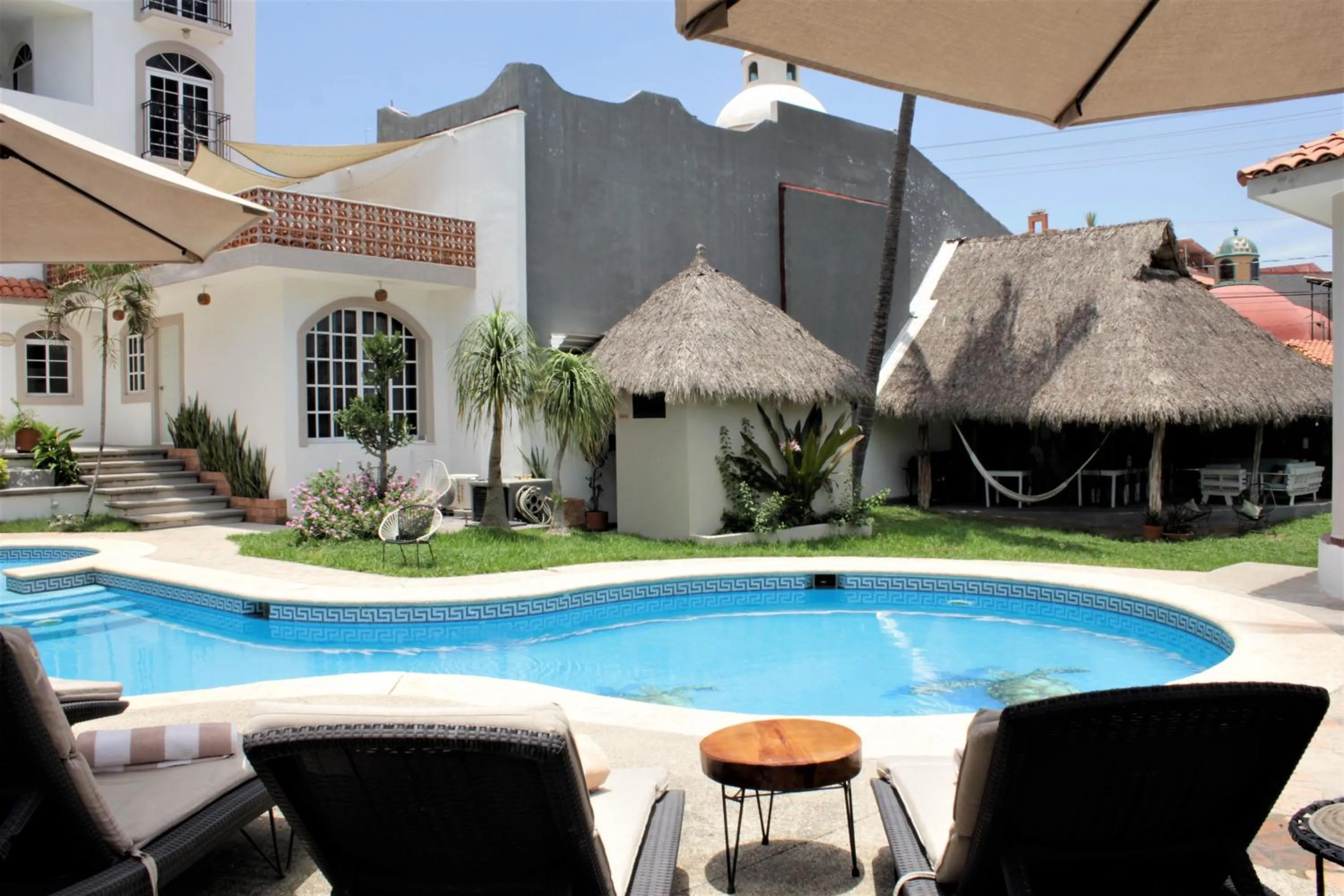 Pool view in Bungalows Paraíso Bucerías