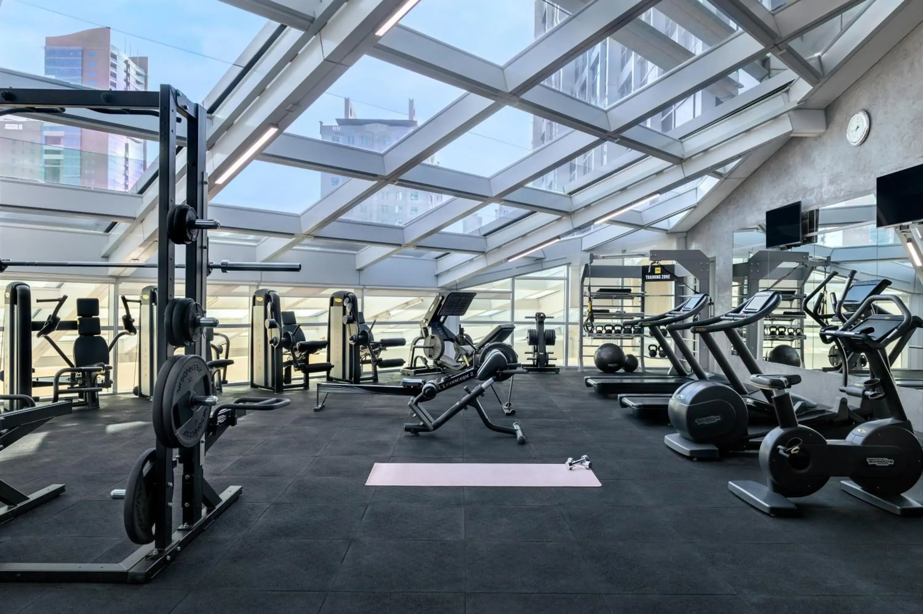 Fitness centre/facilities in Aparthotel Adagio Fujairah Fitness centre/facilities in Aparthotel Adagio Fujairah