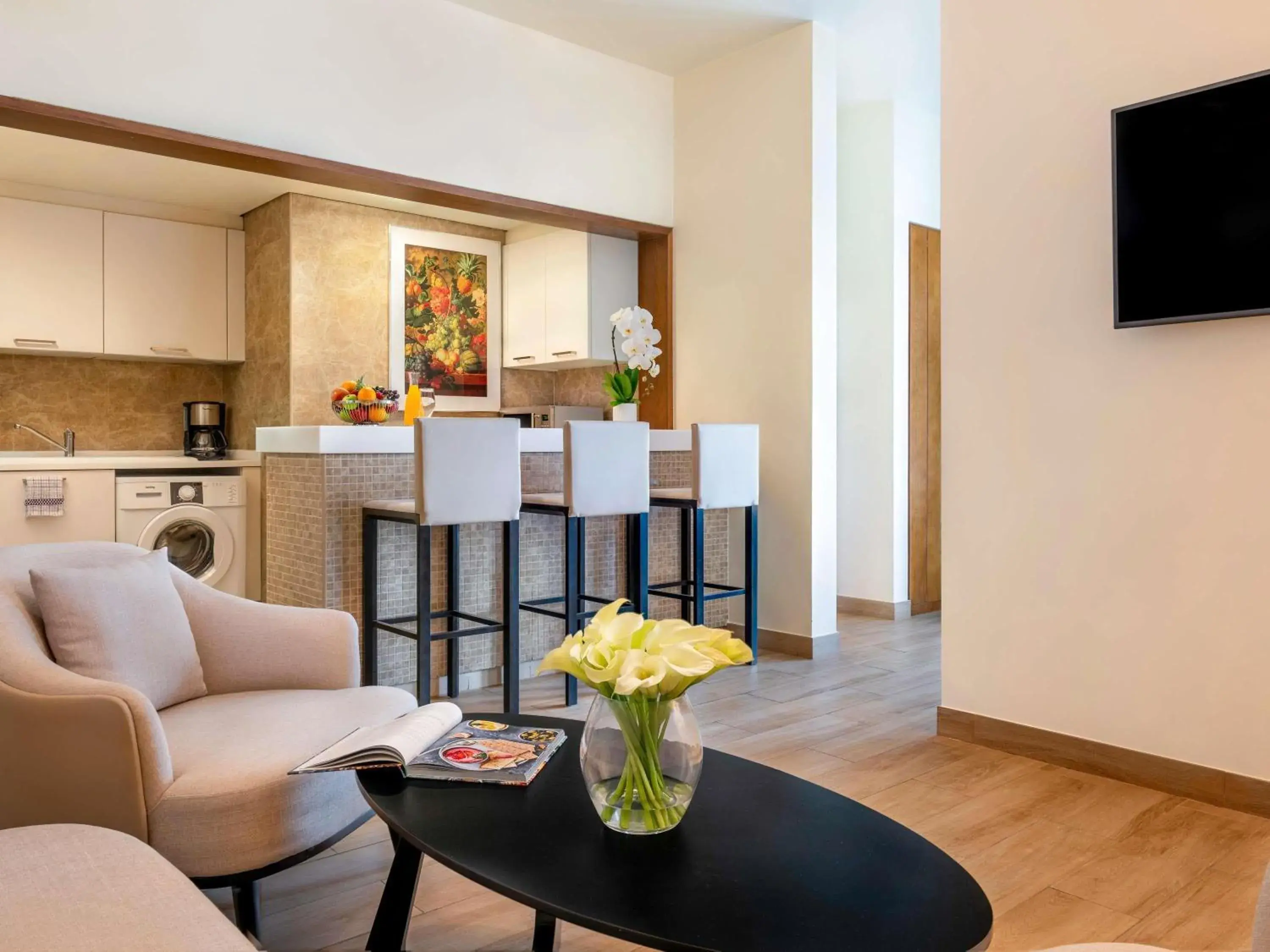 Bedroom in Aparthotel Adagio Fujairah Bedroom in Aparthotel Adagio Fujairah