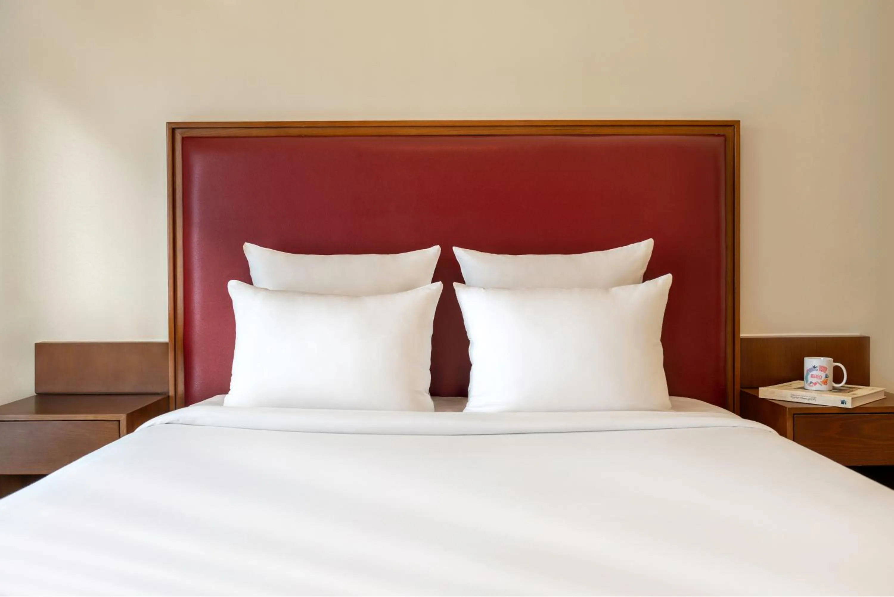 Bed in Aparthotel Adagio Fujairah