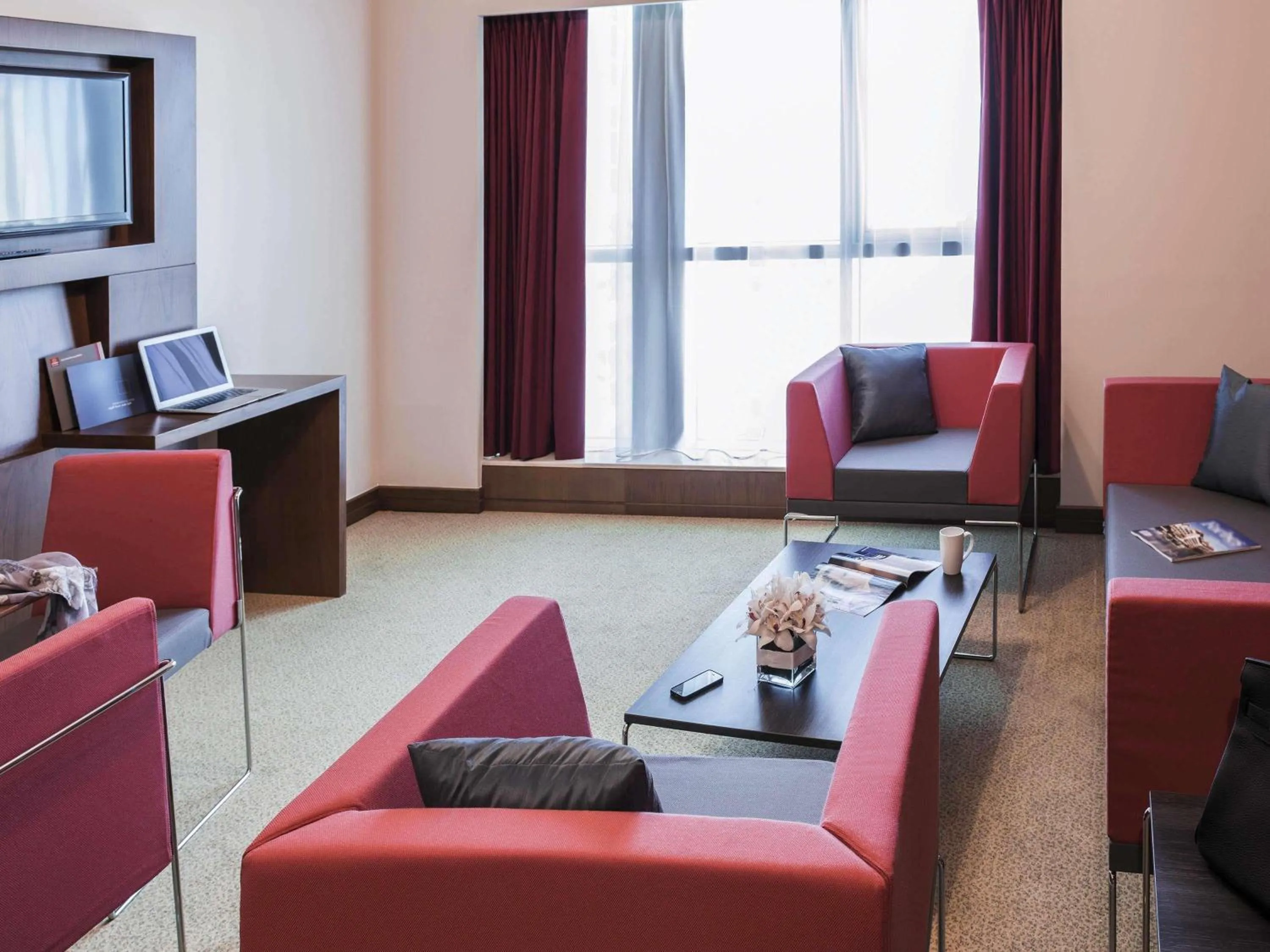 Bedroom in Aparthotel Adagio Fujairah