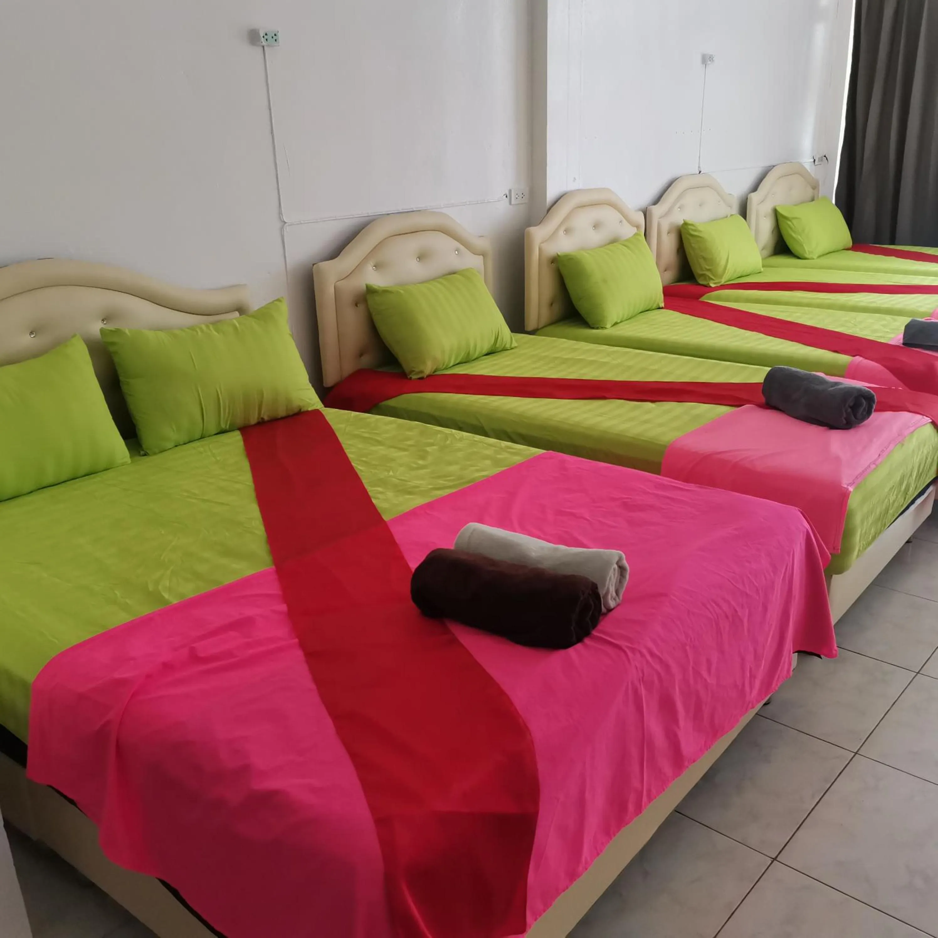 Bed in Haadrin village Fullmoon