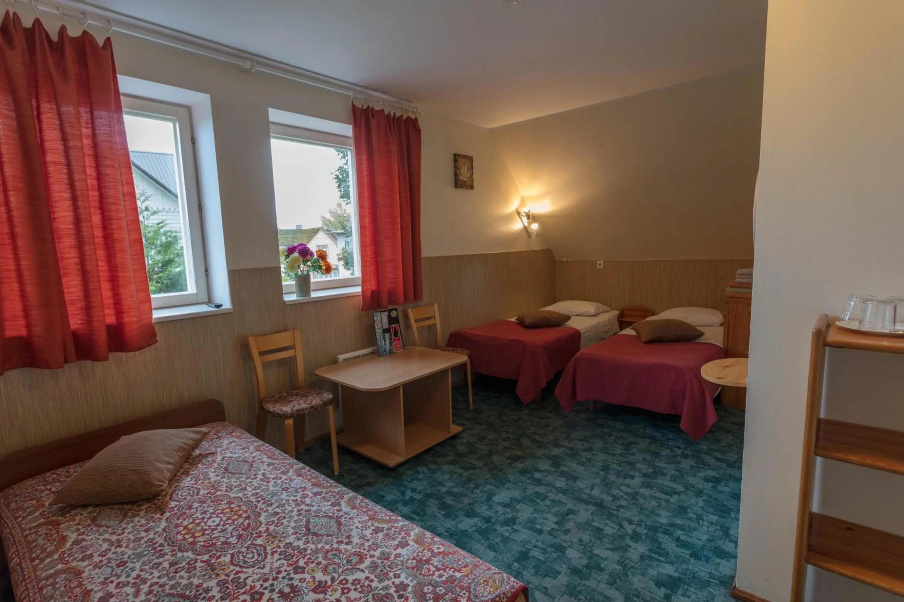 Inner courtyard view, Bed in Endla Hotell