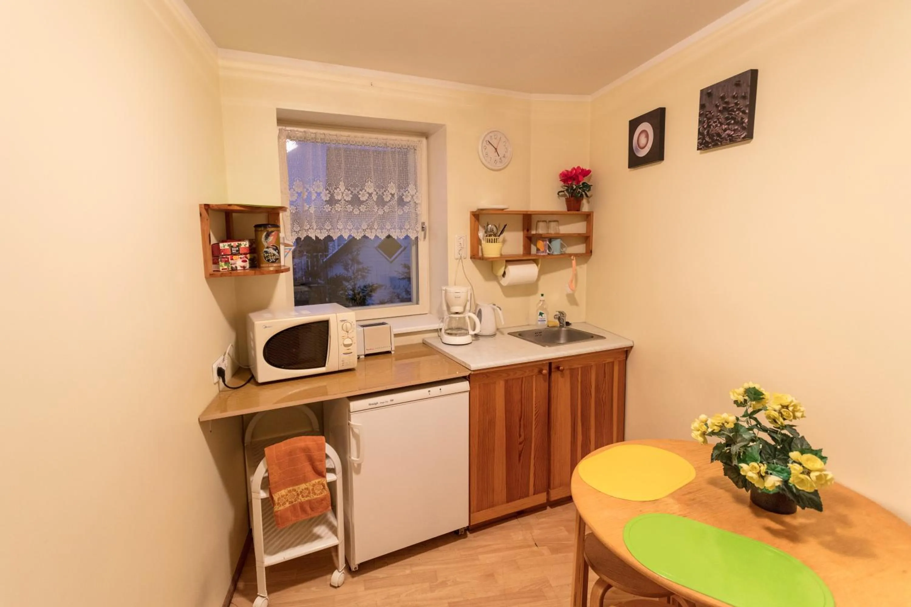 Communal kitchen in Endla Hotell
