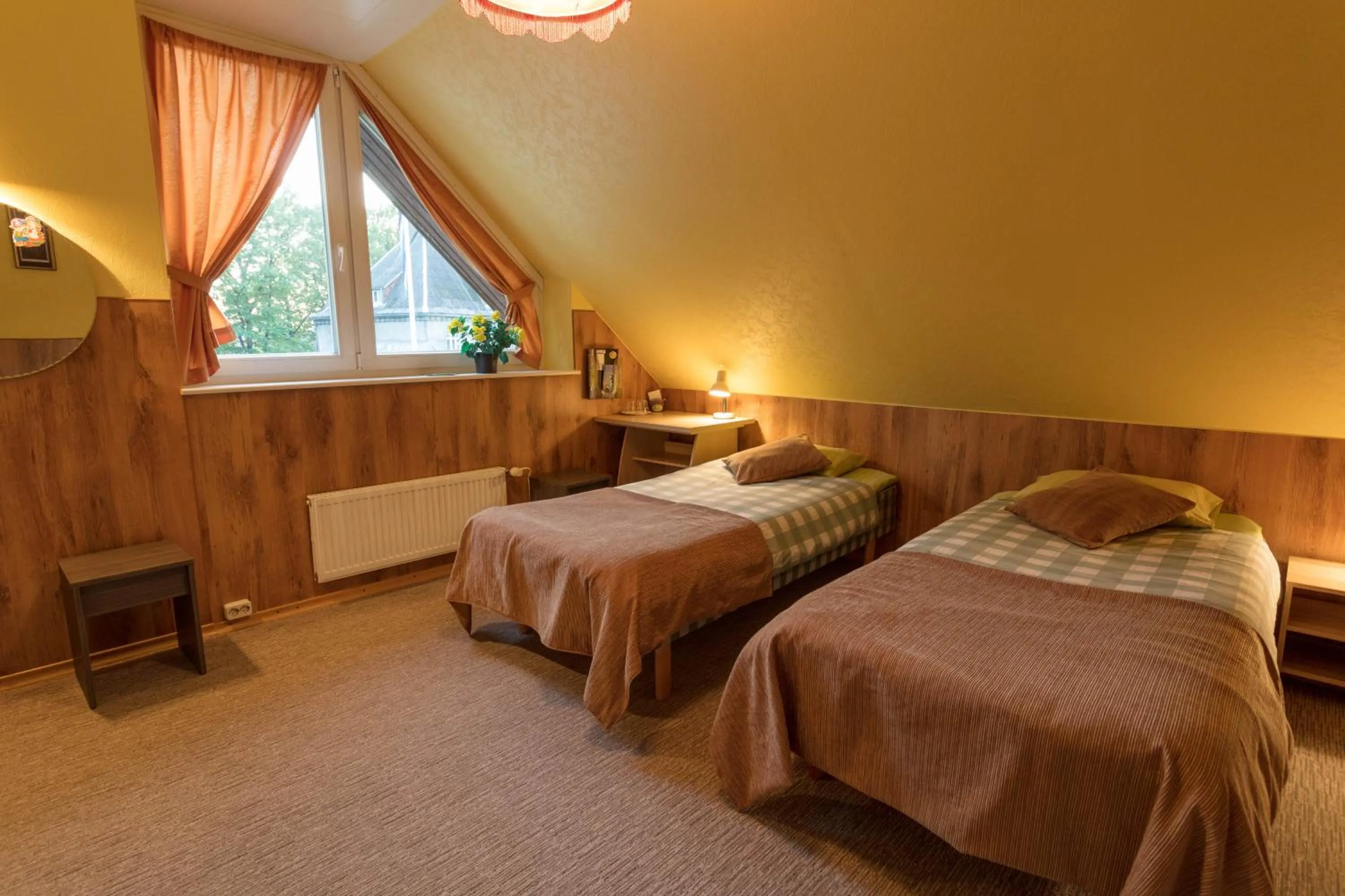 Garden view, Bed in Endla Hotell