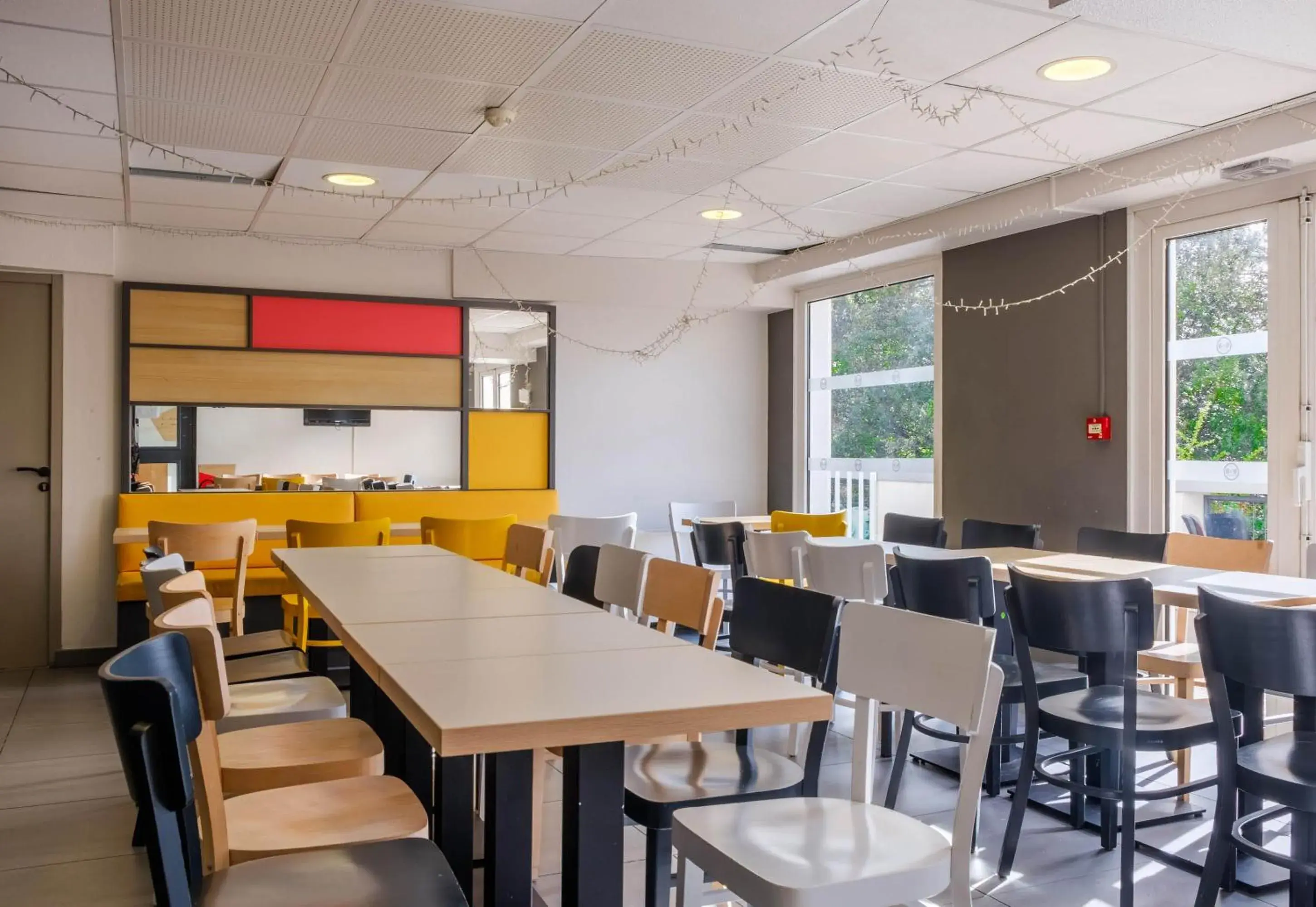 Restaurant/places to eat in B&B HOTEL Antibes Sophia Le Relais Restaurant/places to eat in B&B HOTEL Antibes Sophia Le Relais