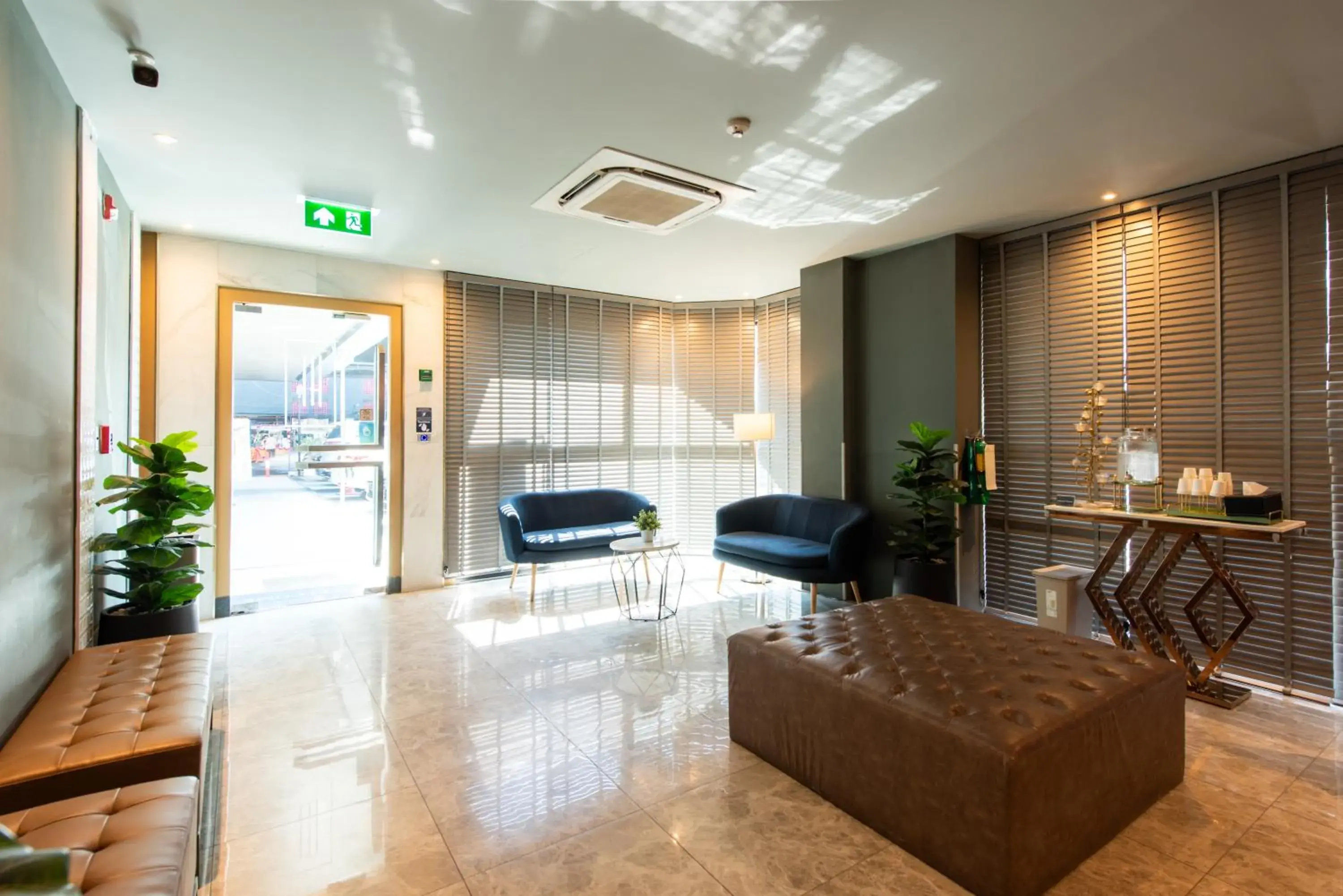 Lobby or reception in Hi Sotel Victory Monument Lobby or reception in Hi Sotel Victory Monument