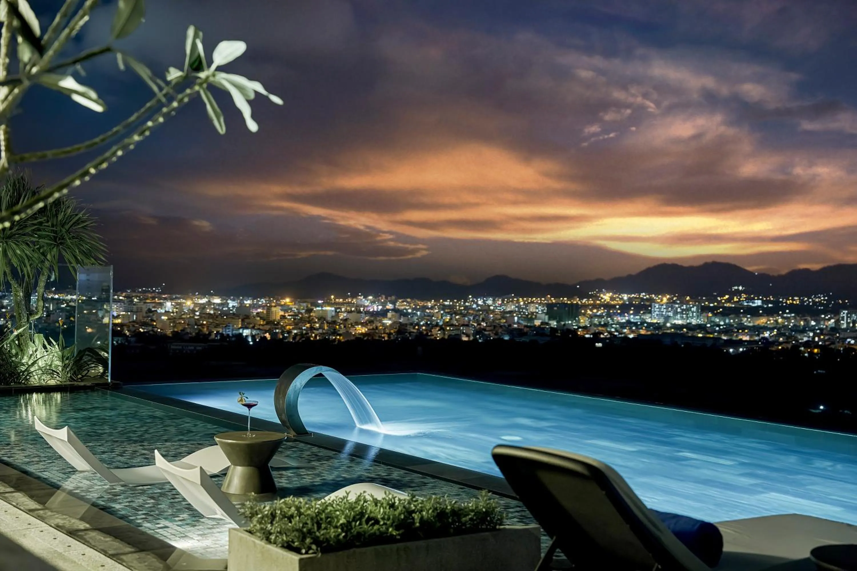 Swimming pool in December Hotel