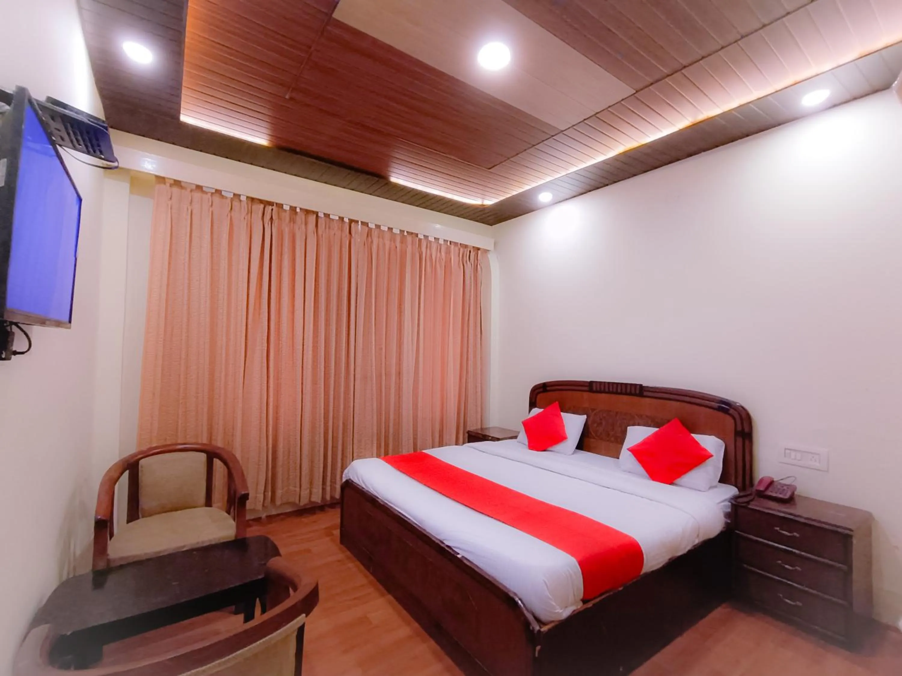 Bed in Surya Resort Dalhousie