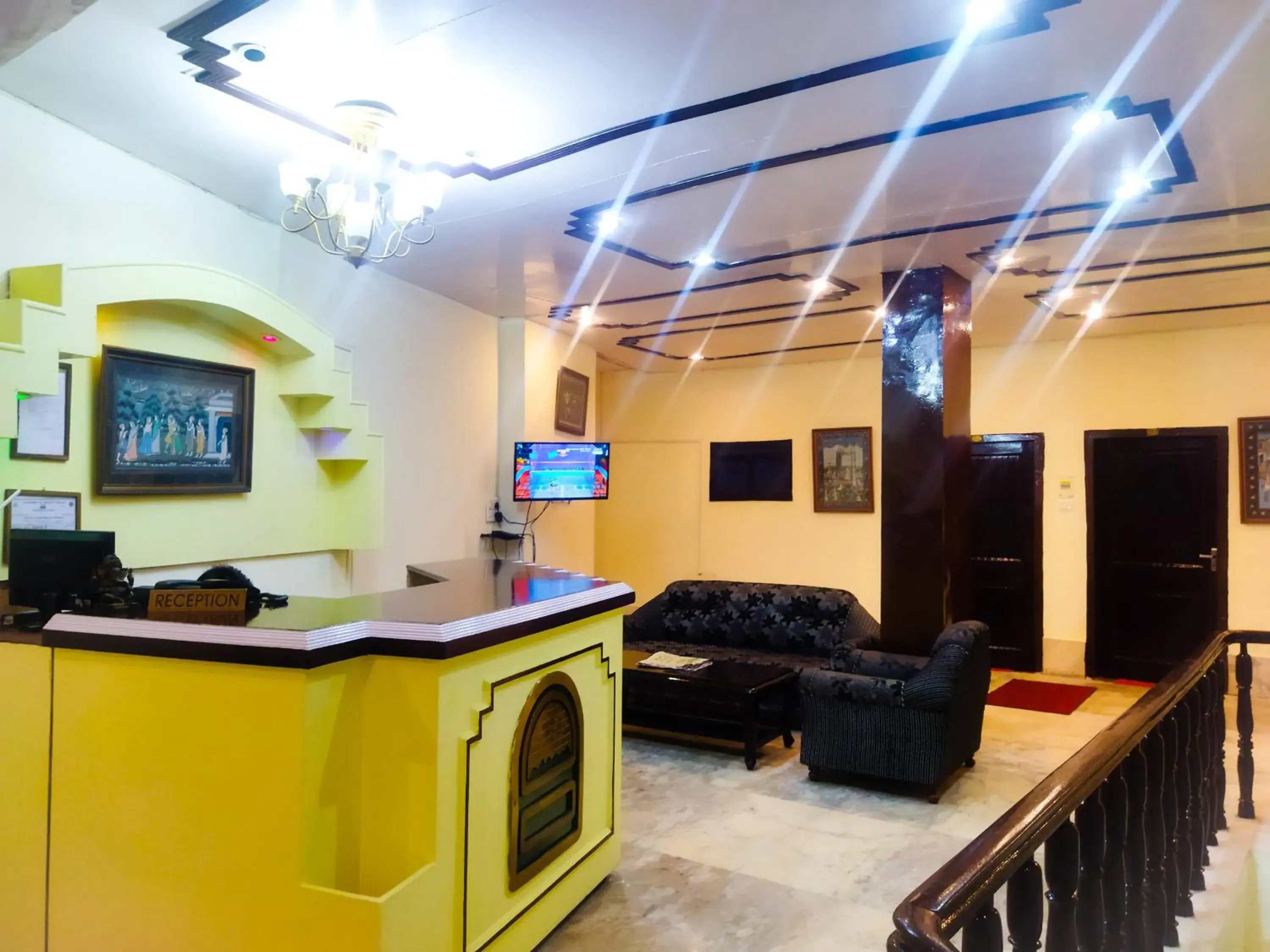 Lobby or reception in Surya Resort Dalhousie Lobby or reception in Surya Resort Dalhousie