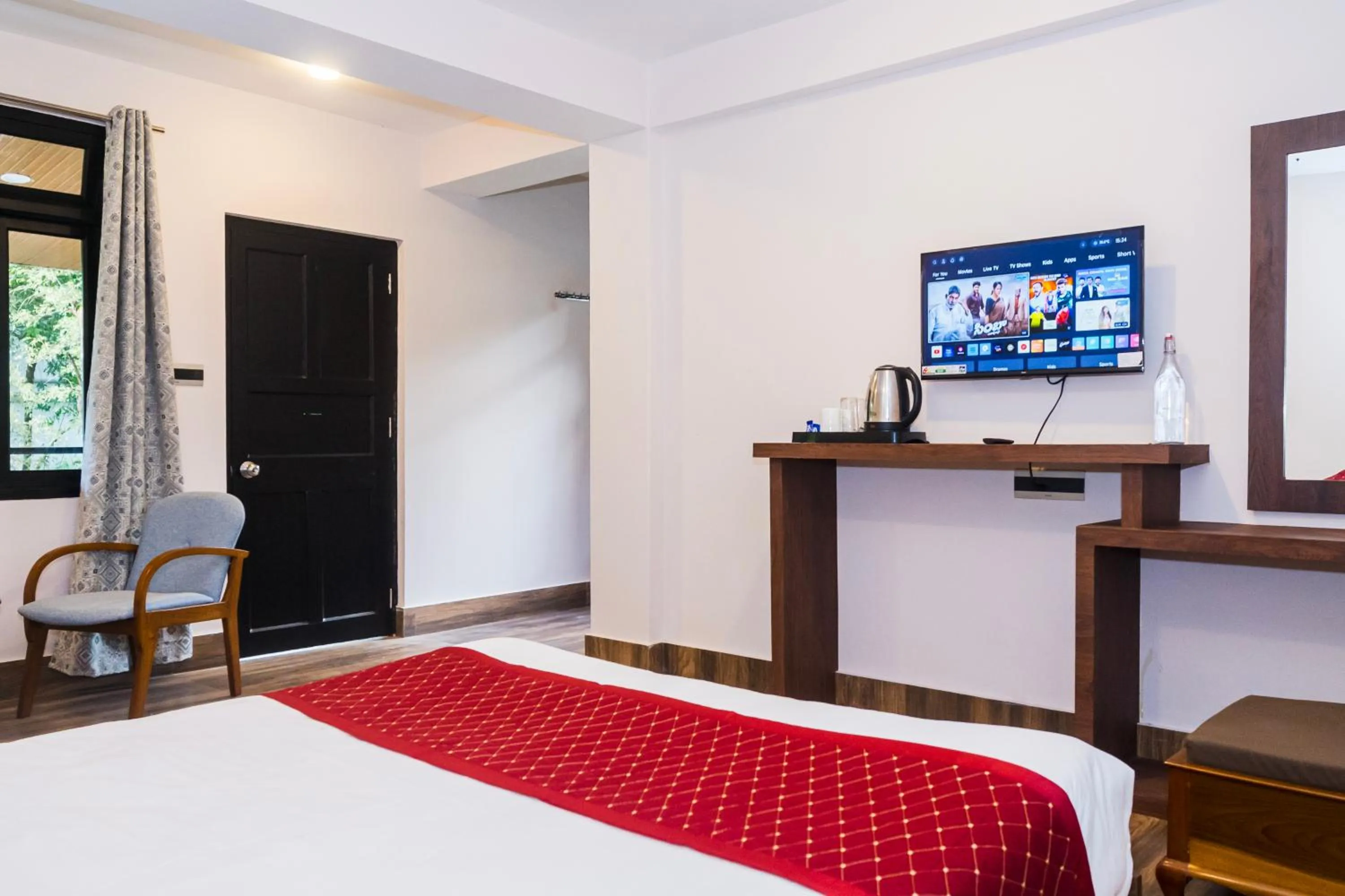 Bed in Sharolyn Boutique Hotel