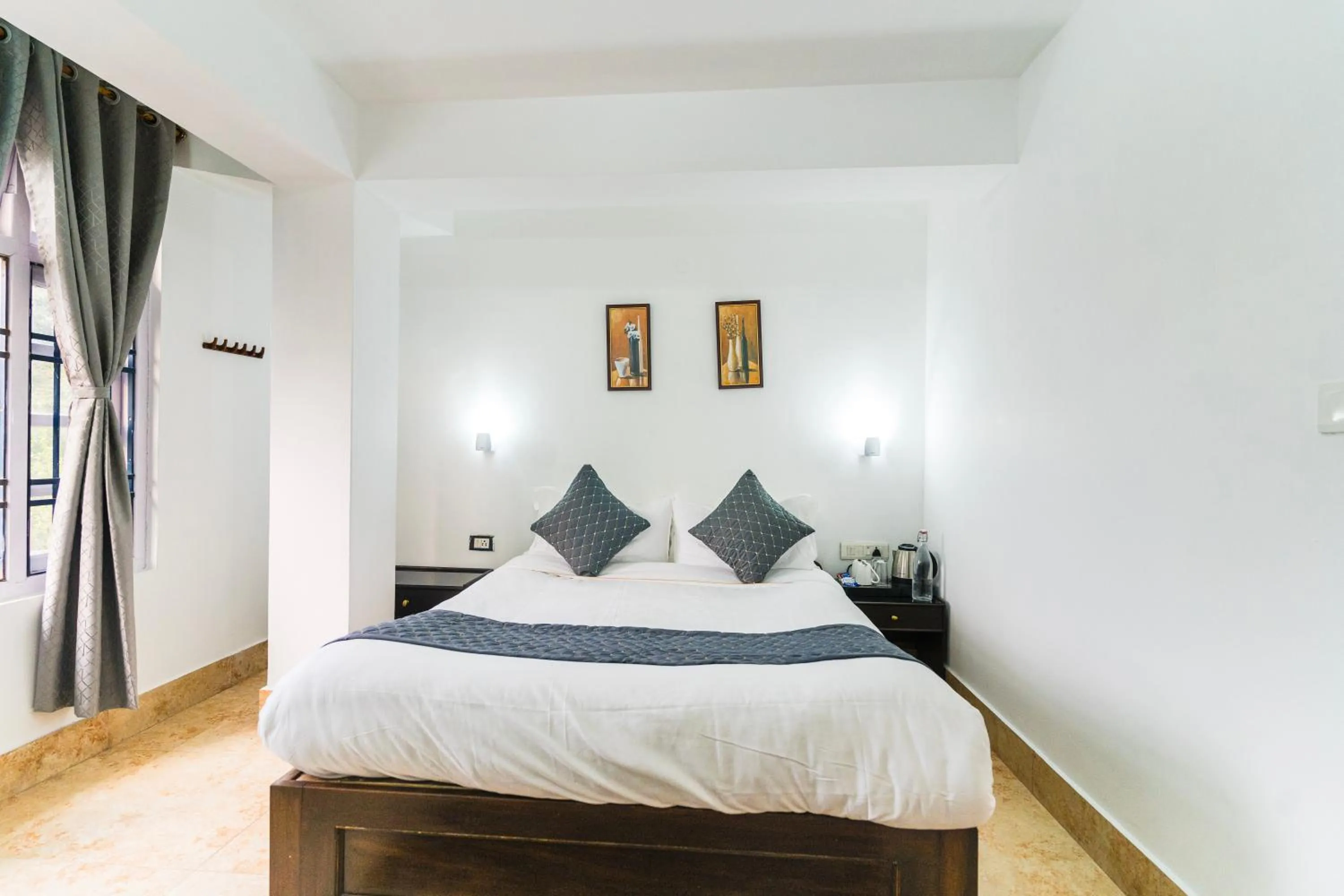 Bed in Sharolyn Boutique Hotel