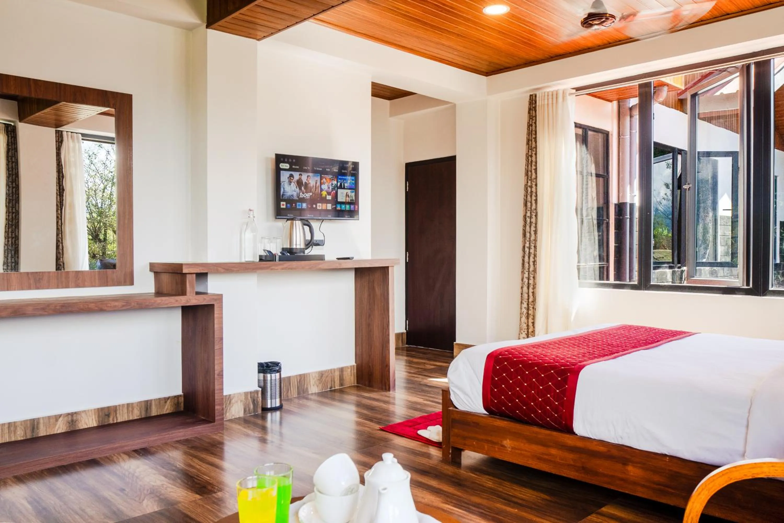 Bed in Sharolyn Boutique Hotel