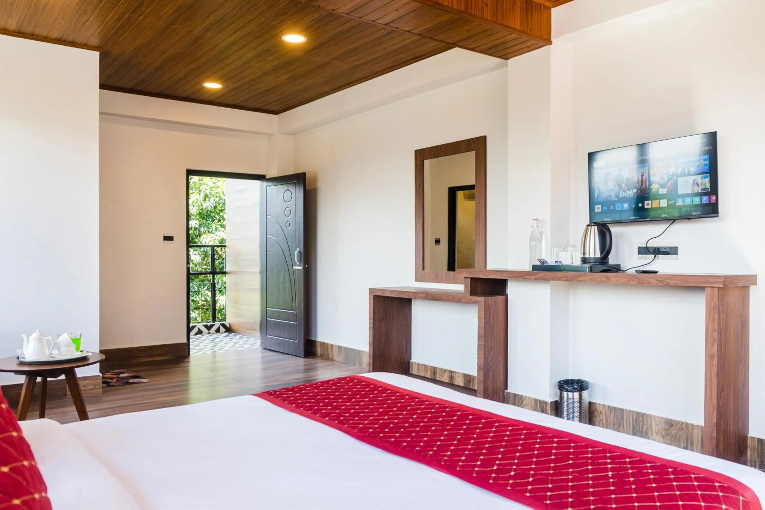 Bed in Sharolyn Boutique Hotel