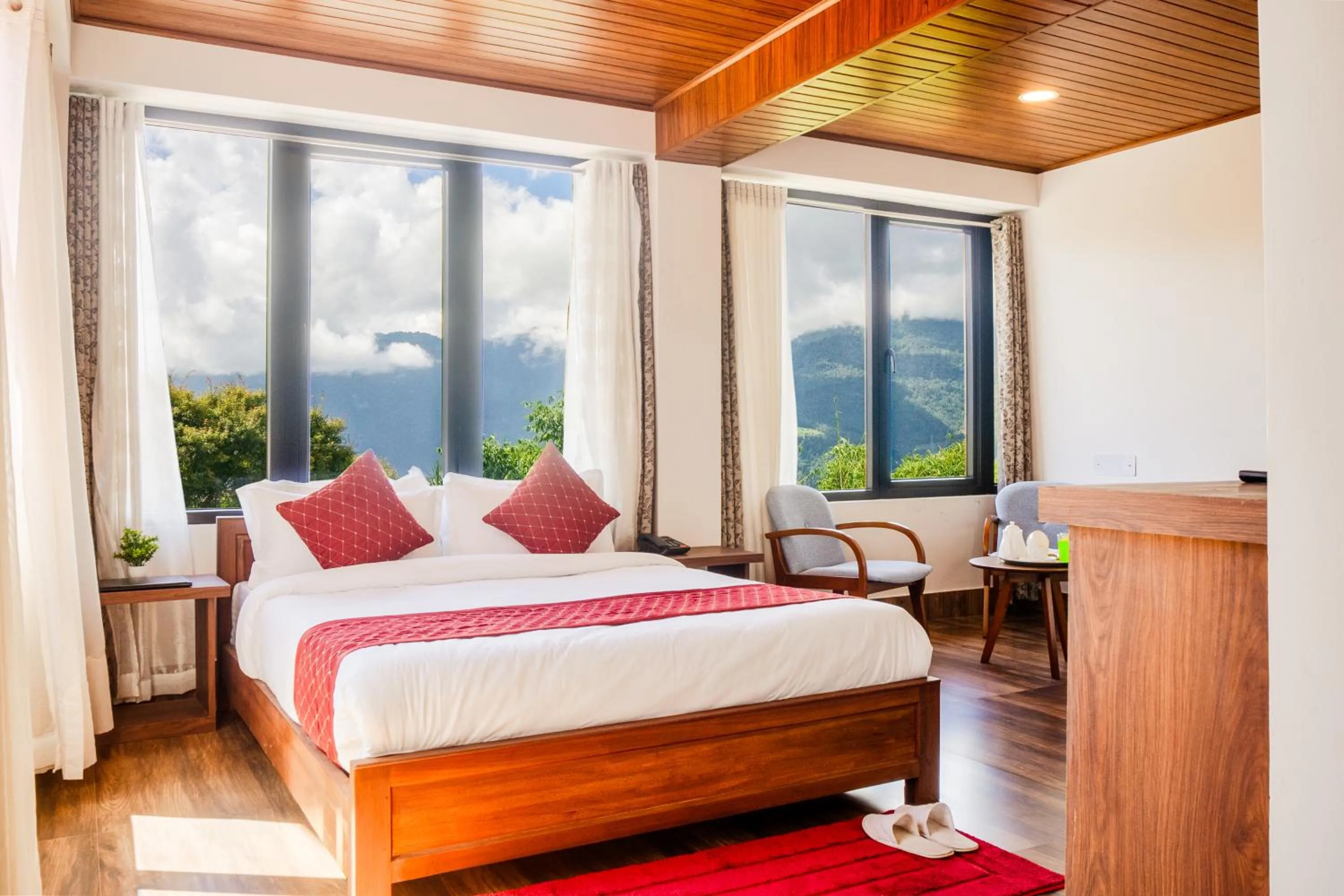 Bed in Sharolyn Boutique Hotel