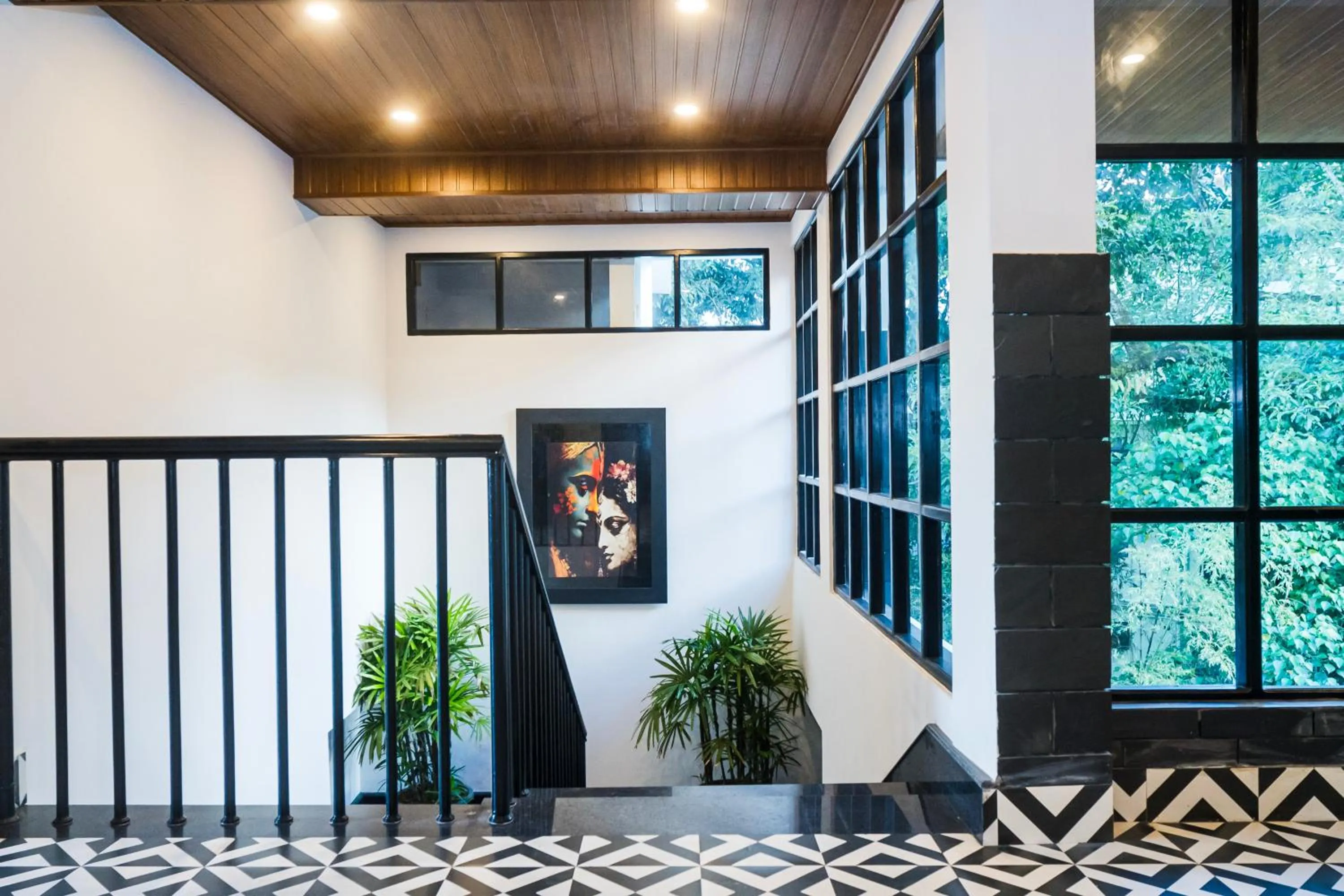 Property building in Sharolyn Boutique Hotel