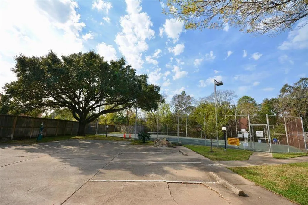 Houston-Med Center NRG Area 2B-2B All Inclusive