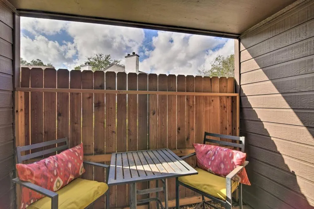 Houston-Med Center NRG Area 2B-2B All Inclusive