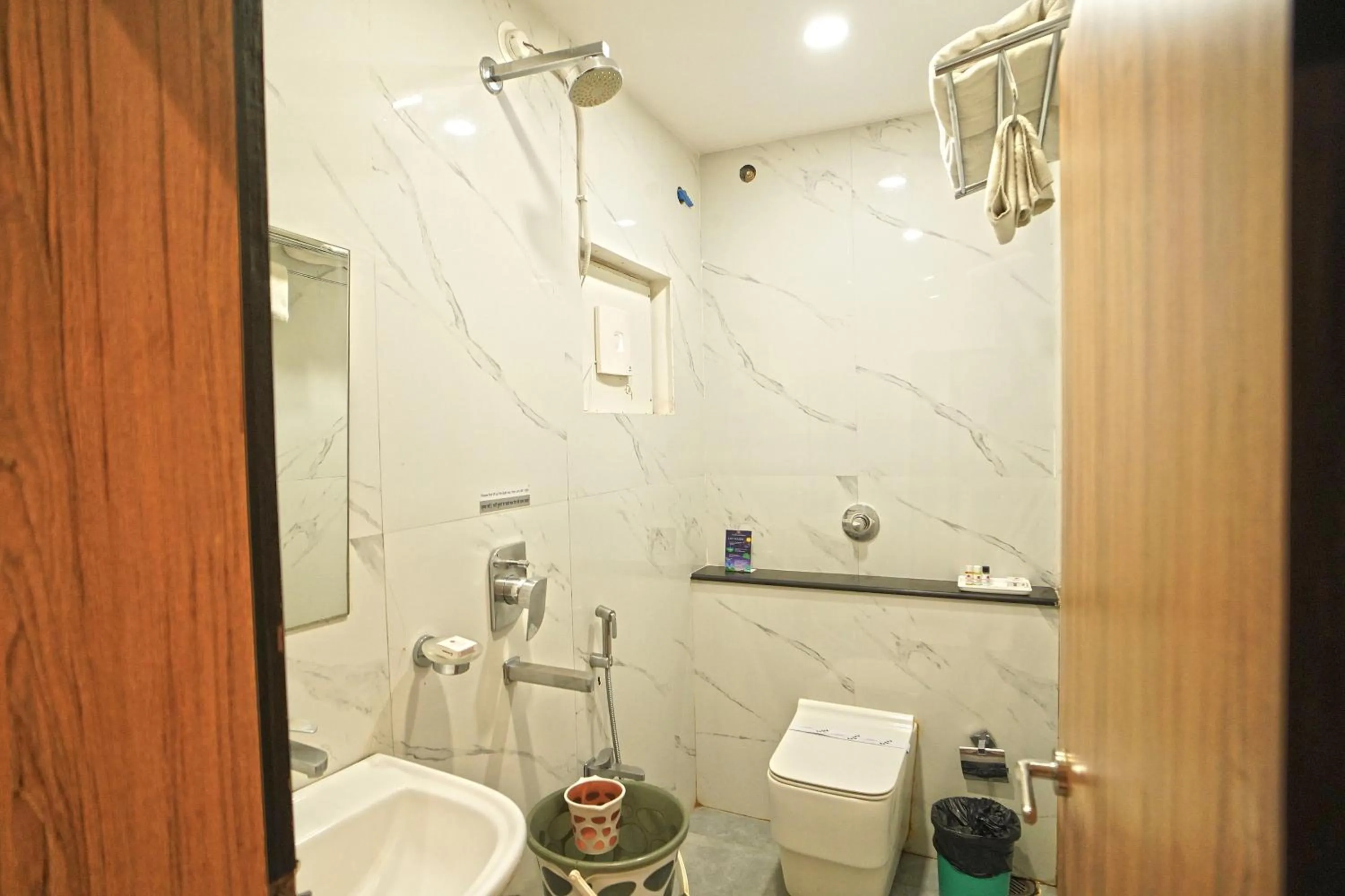 Shower in Hotel Ekta International !! 300 Mts From BABA BAIDYANATH DHAM TEMPLE !!