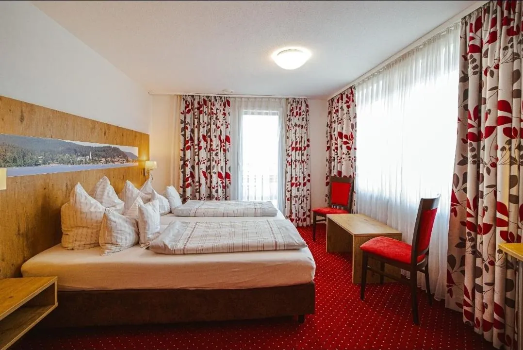 Bed in Gästehaus Café Heck Titisee