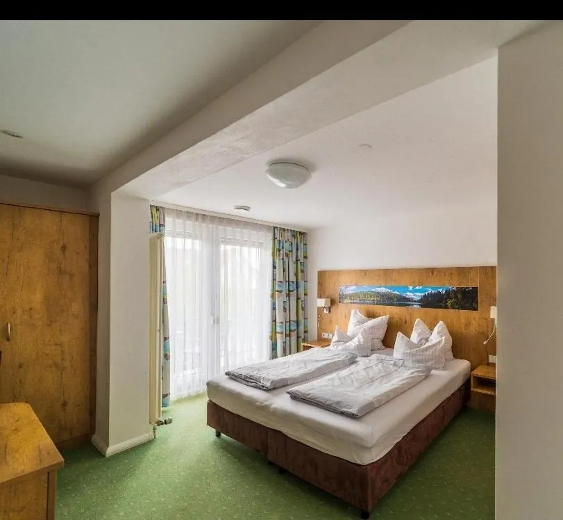 Bed in Gästehaus Café Heck Titisee