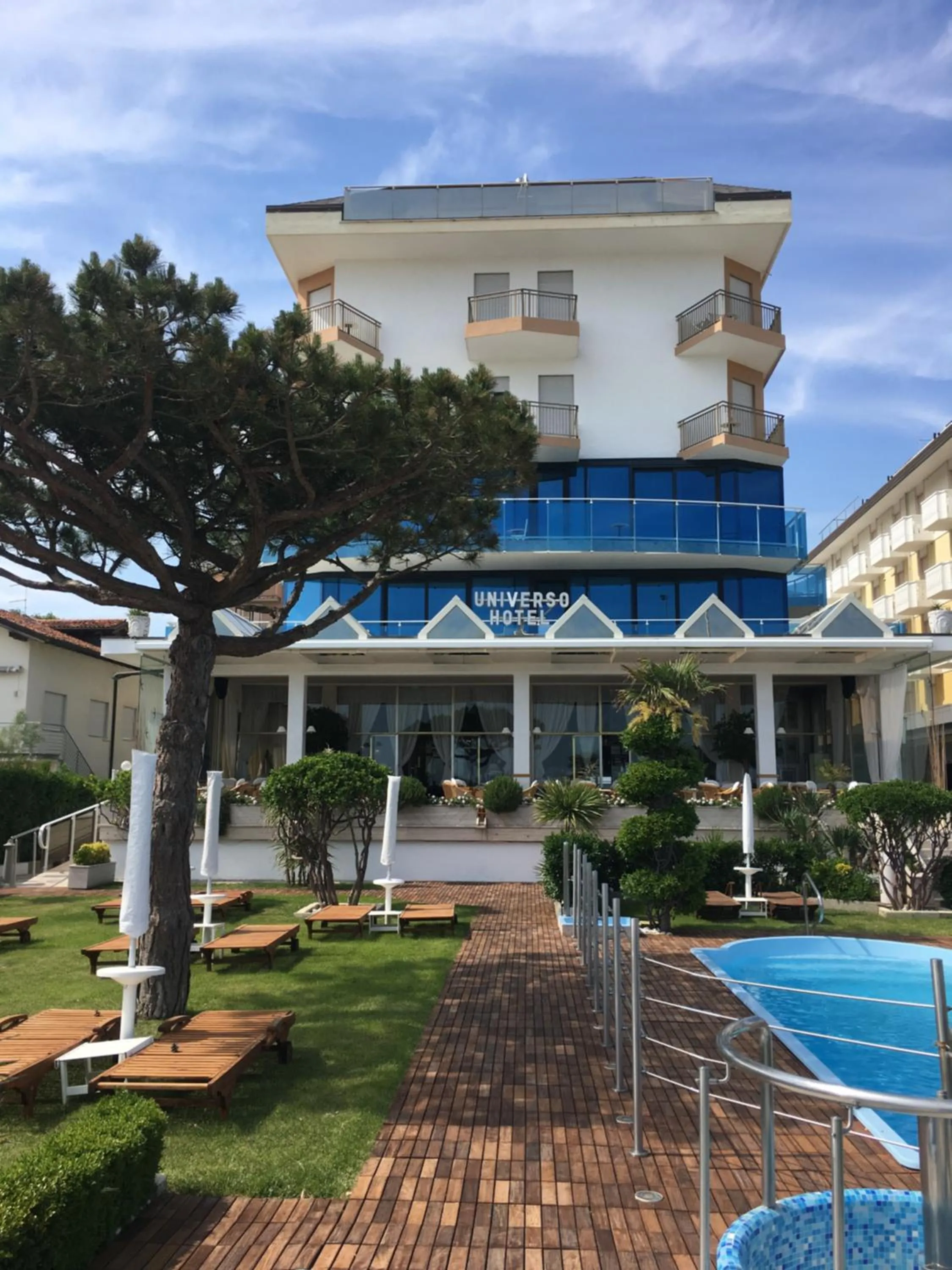 Property building in Hotel Universo
