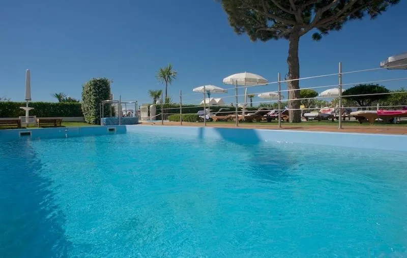 Hotel Universo
