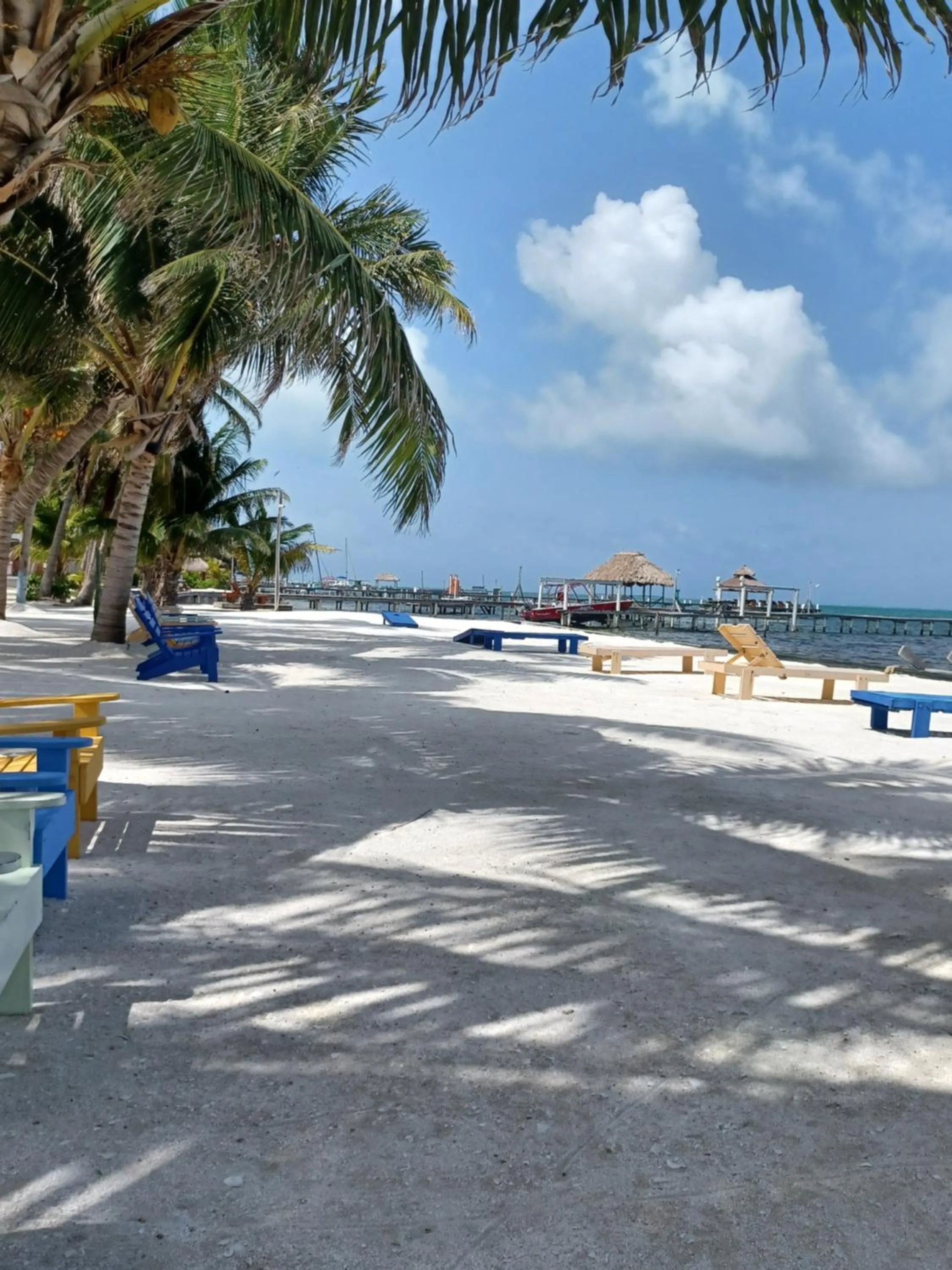 Beach in Anchorage Beach Resort Caye Caulker