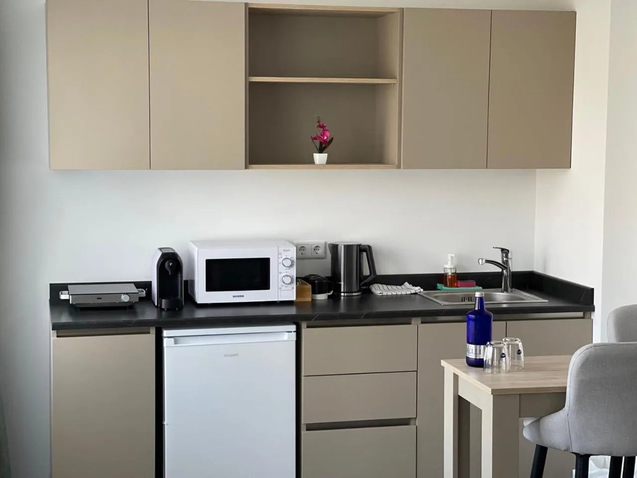 Kitchen or kitchenette in Weseler Wirtshaus Appartements