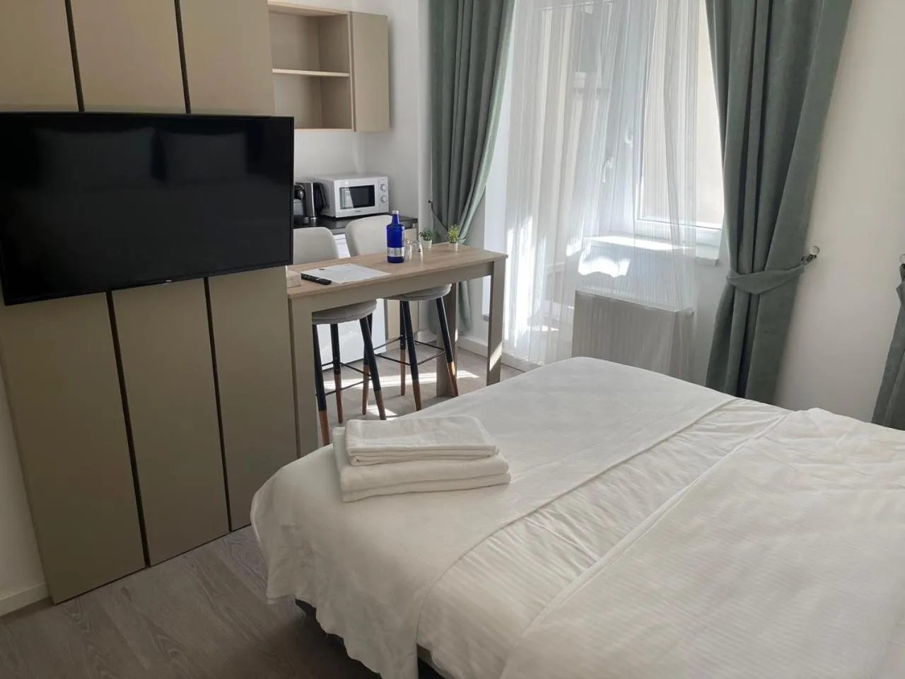 Bed in Weseler Wirtshaus Appartements