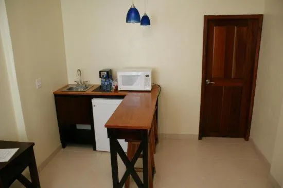 Kitchen or kitchenette in Rainbow Hotel