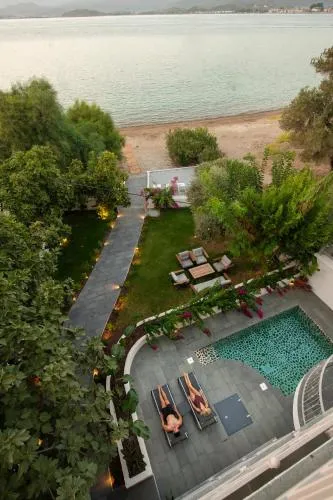 Icon Beach Suites Hotel Sovalye Island
