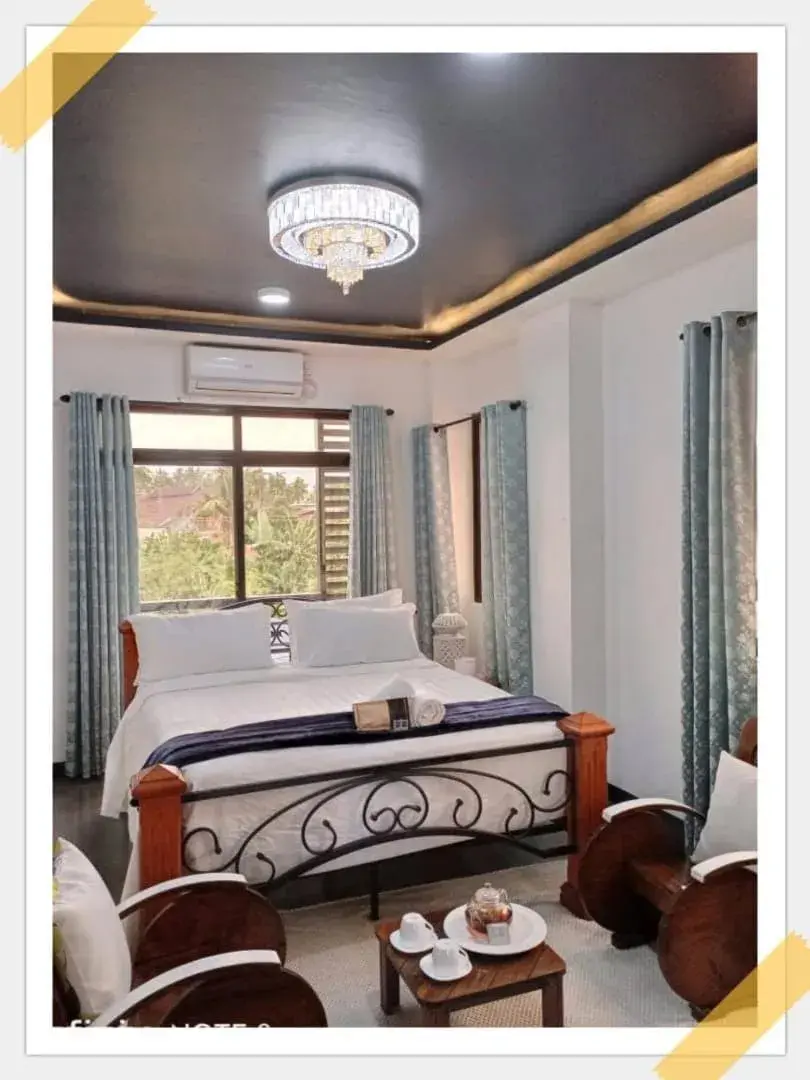 Queen Suite in Gmb-Arte' Hotel Queen Suite in Gmb-Arte' Hotel