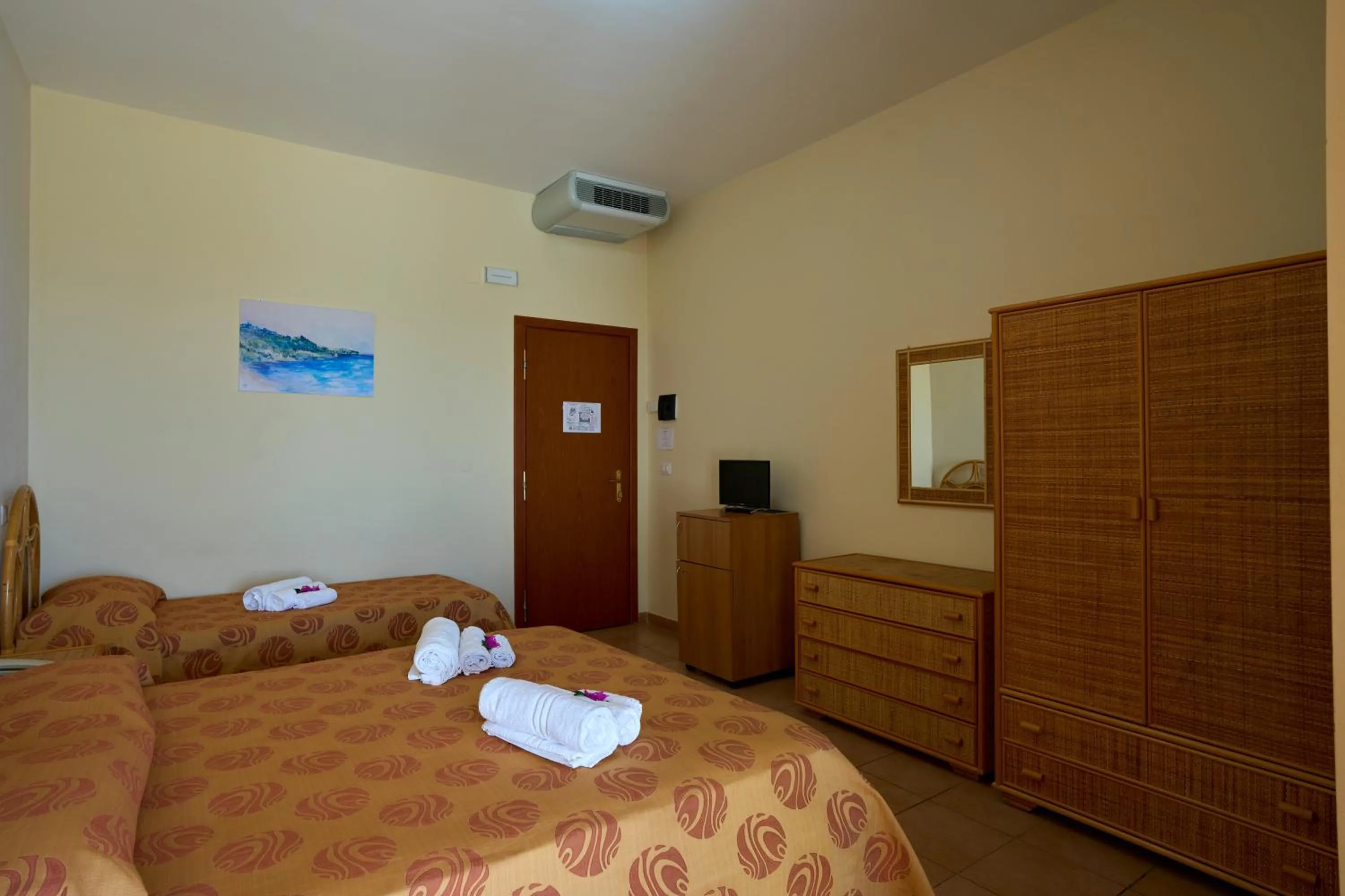 Photo of the whole room, Bed in Villaggio Santa Maria